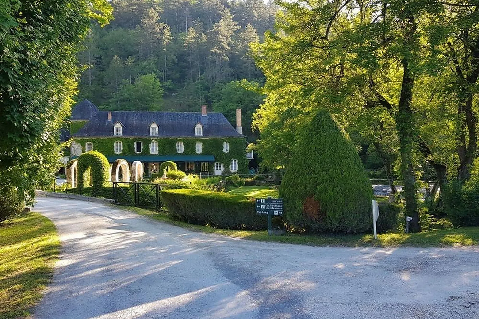 Lieux événementiels, MANOIR D'HAUTEGENTE