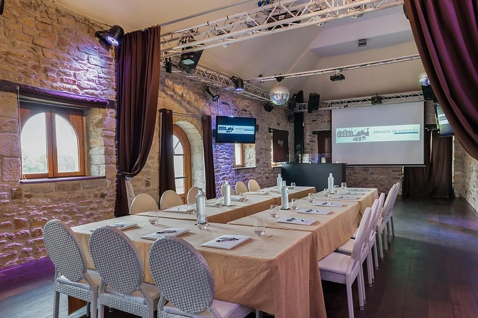Lieux événementiels, MANOIR DE KERHUEL
