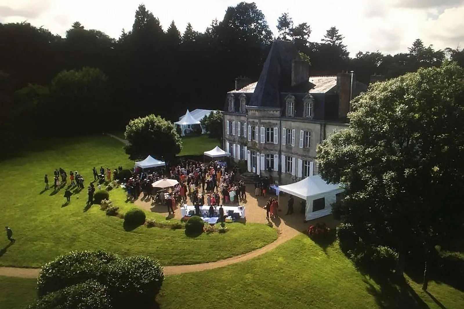 Lieux événementiels, MANOIR DE KEROUZIEN