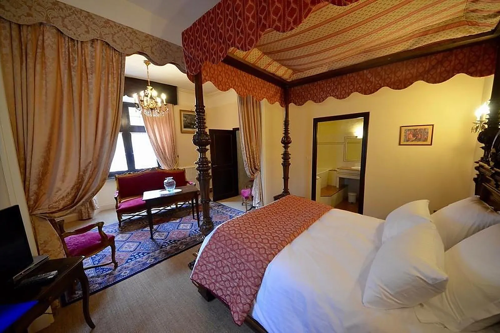 Lieux événementiels, MANOIR DE MONTESQUIOU