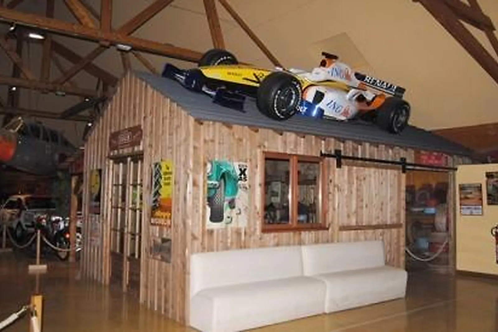 Lieux événementiels, MANOIR DE L'AUTOMOBILE