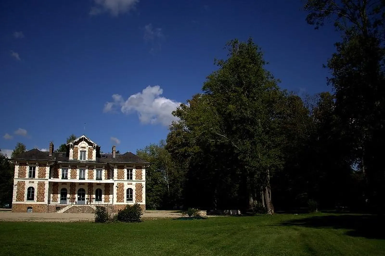 Lieux événementiels, MANOIR DE L'OBÉLISQUE
