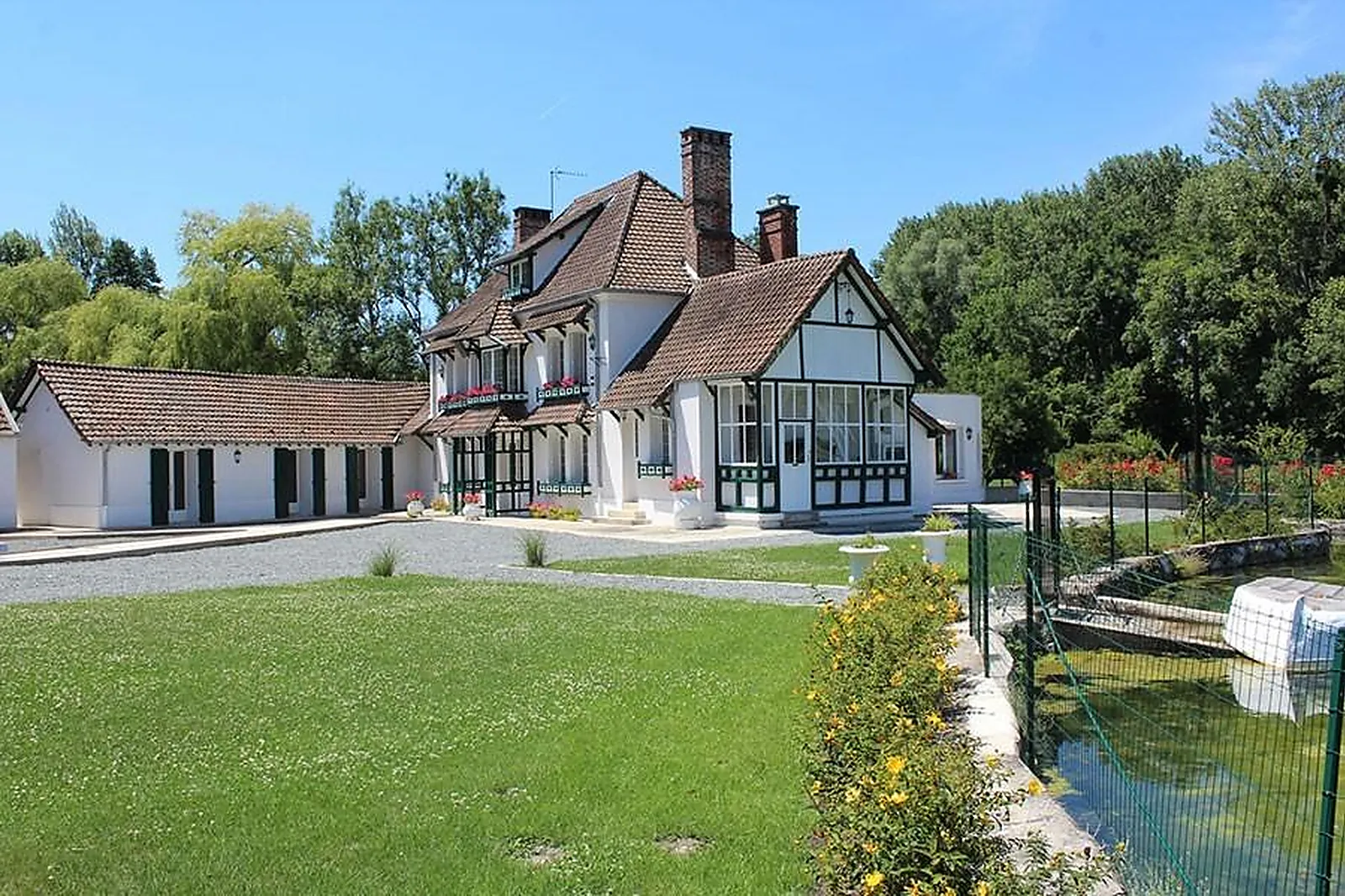 Lieux événementiels, MANOIR DES ESSARTS