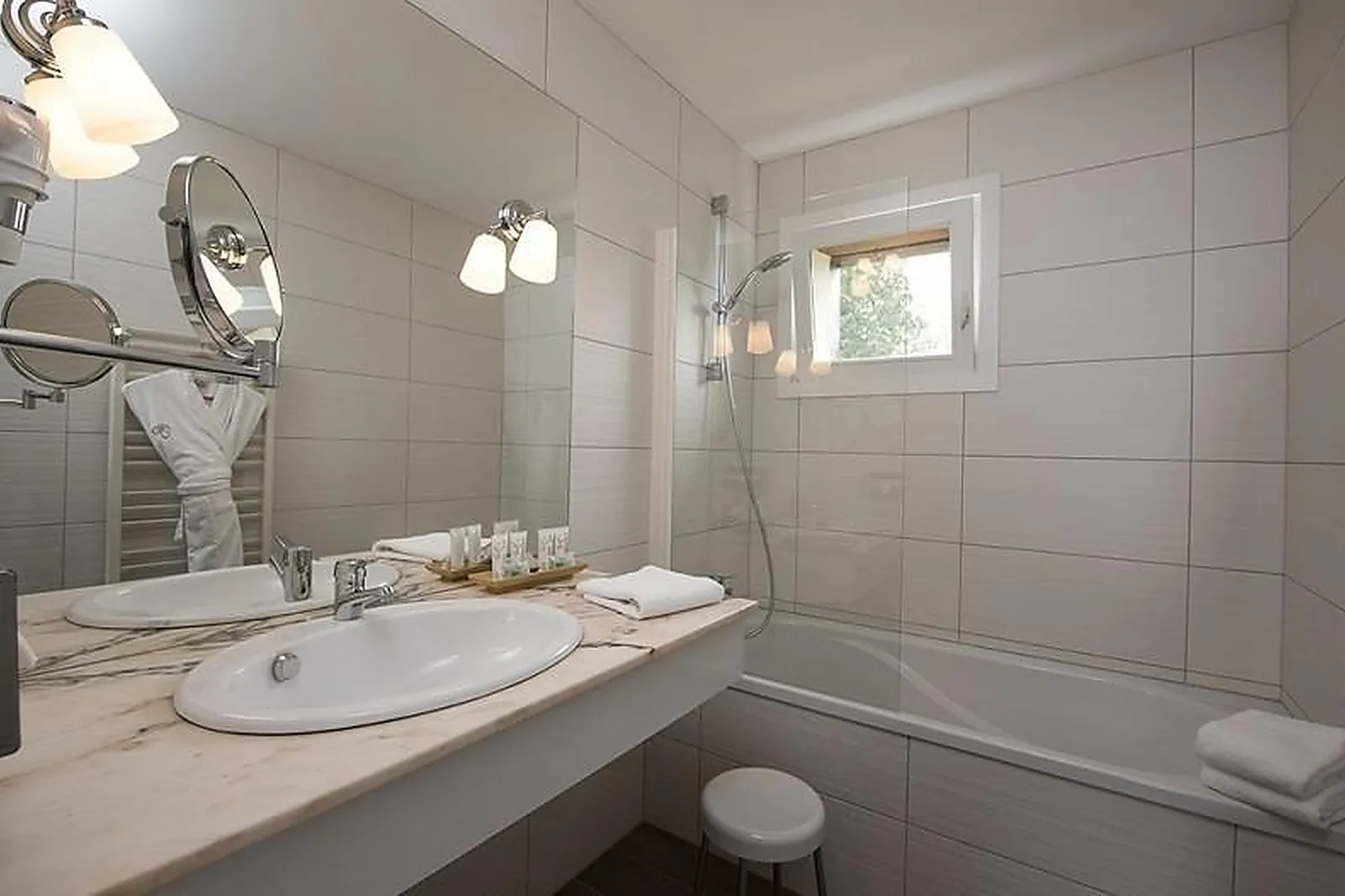 Lieux événementiels, MANOIR DU LYS