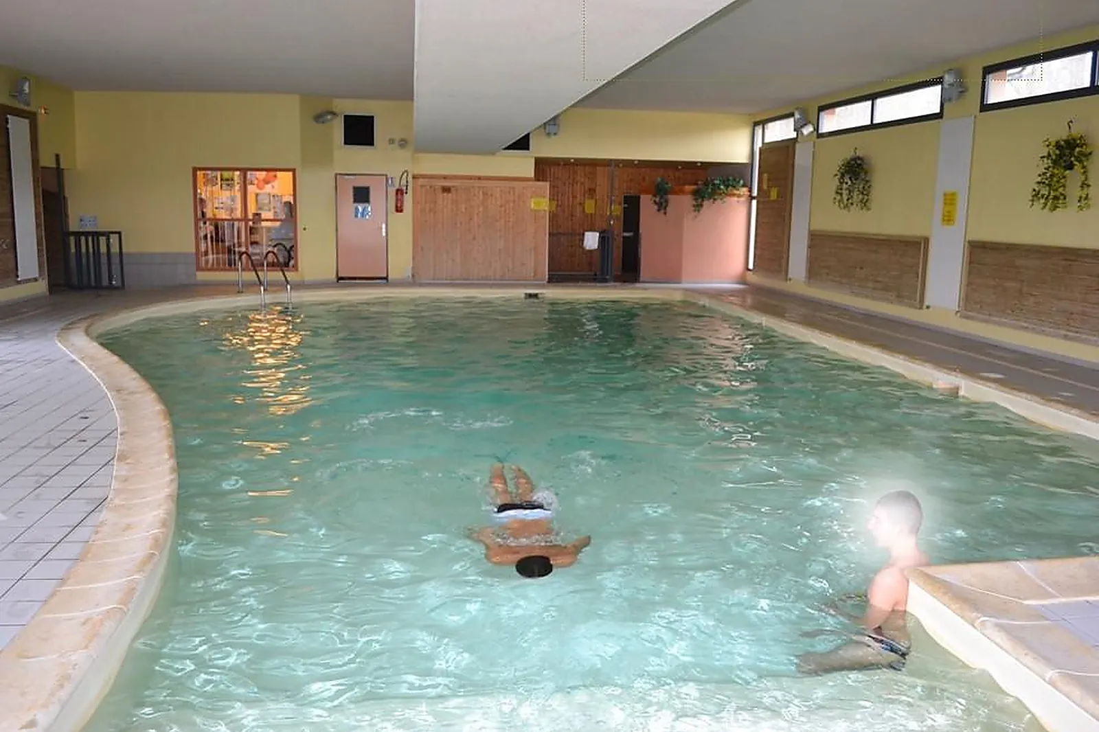 Lieux événementiels, MARINA HOLYDER