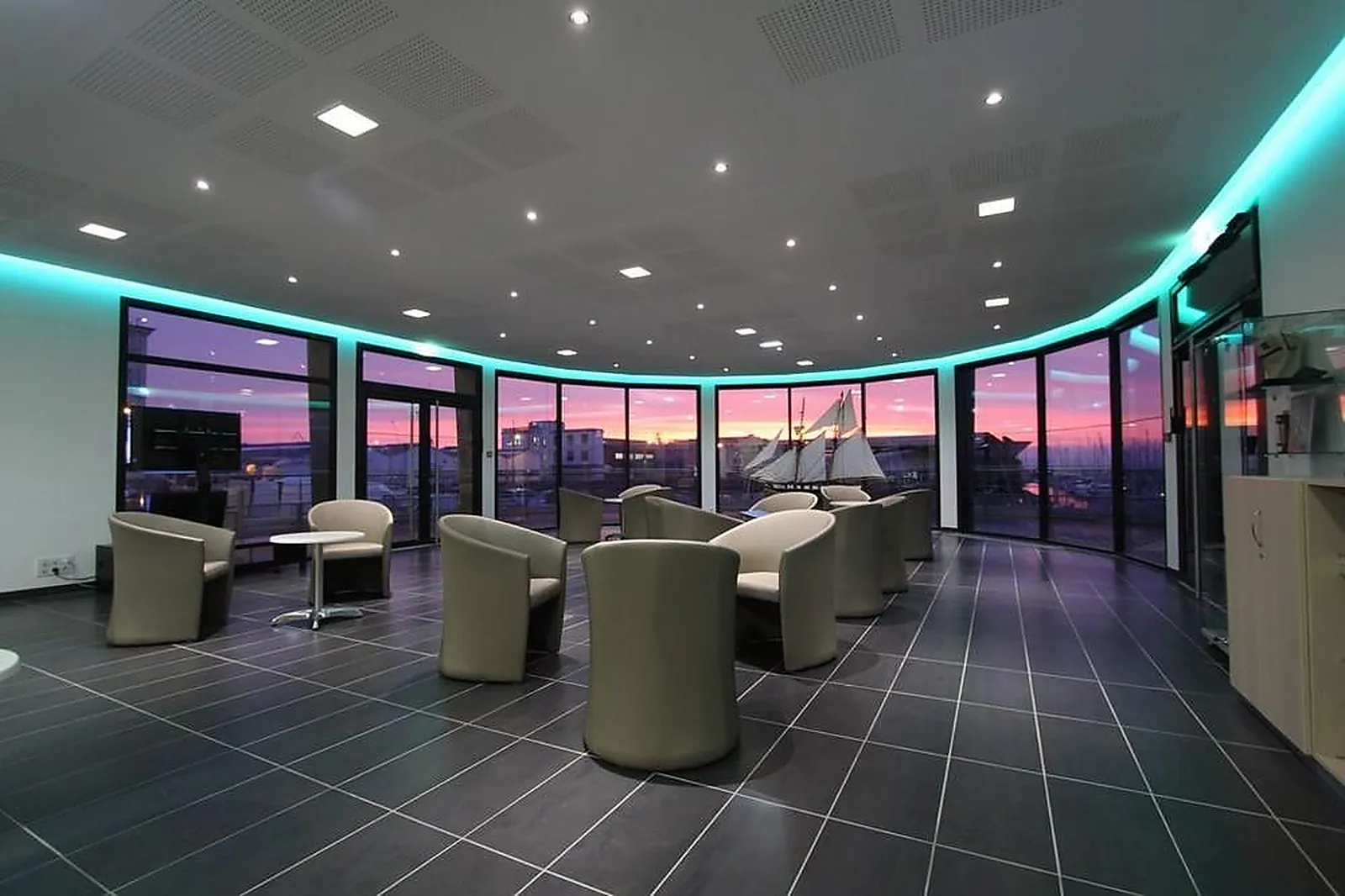 Lieux événementiels, MARINA DU CHÂTEAU