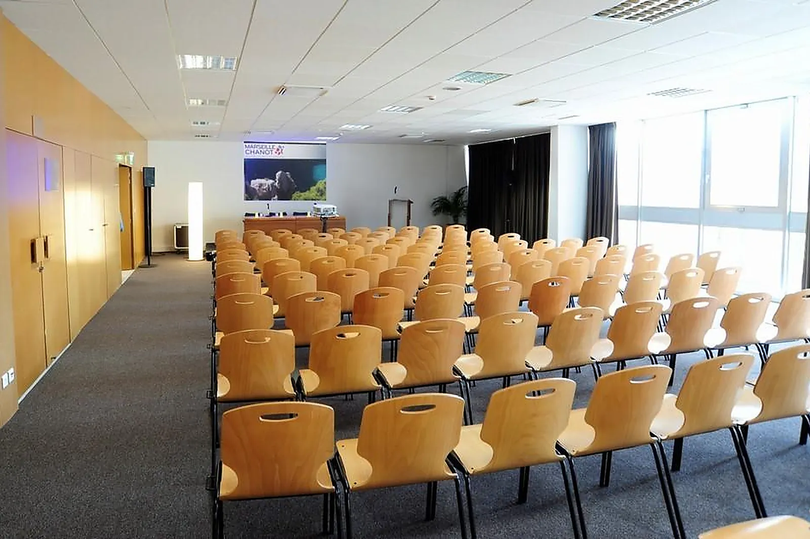 Lieux événementiels, MARSEILLE CHANOT - PALAIS DES CONGRÈS ET DES EXPOSITIONS
