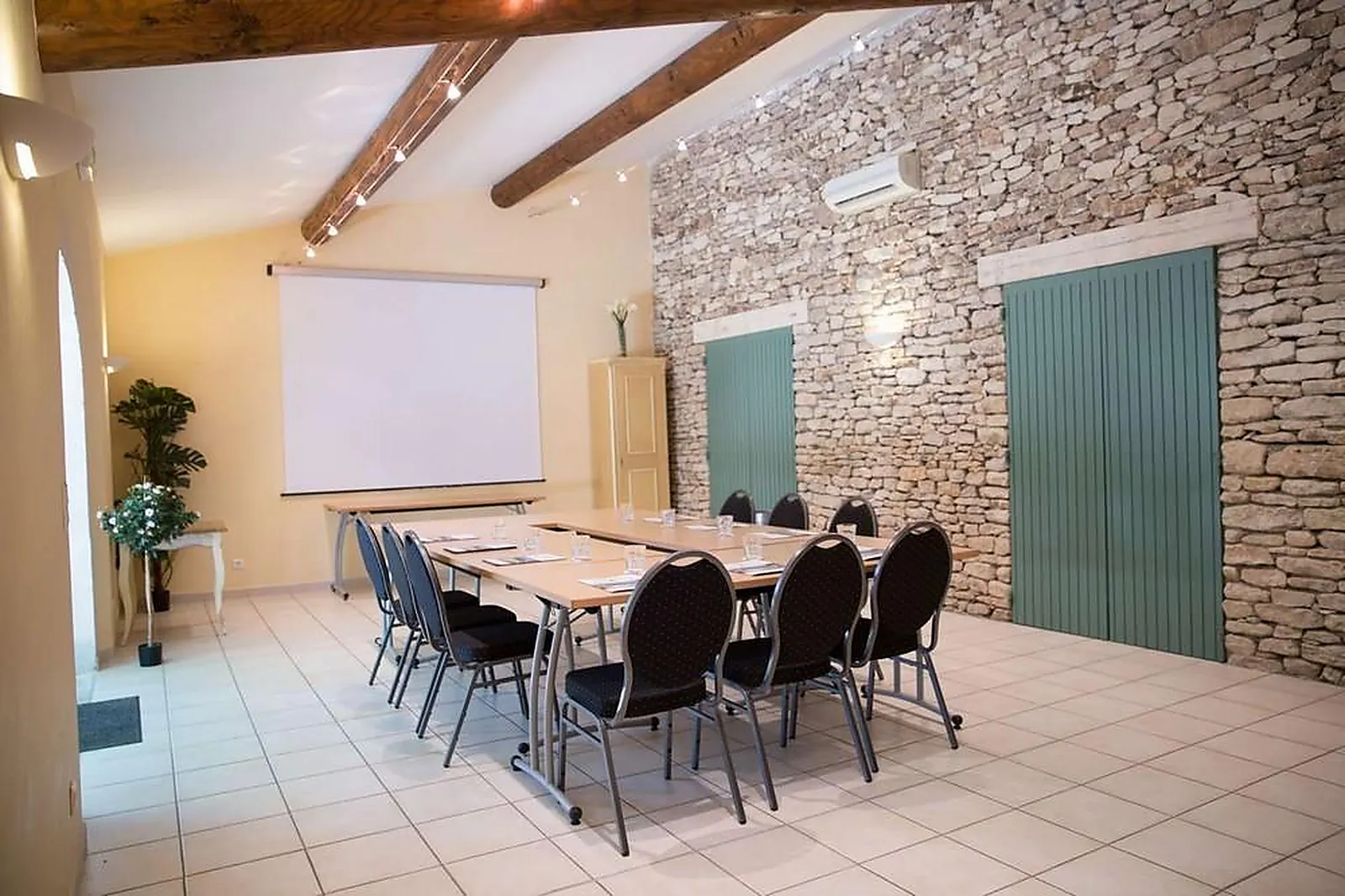 Lieux événementiels, MAS DE LA SÉNANCOLE