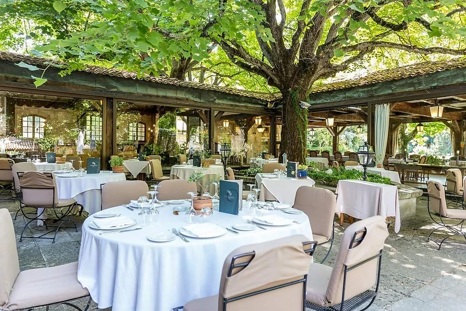 Lieux événementiels, MAS D'ENTREMONT