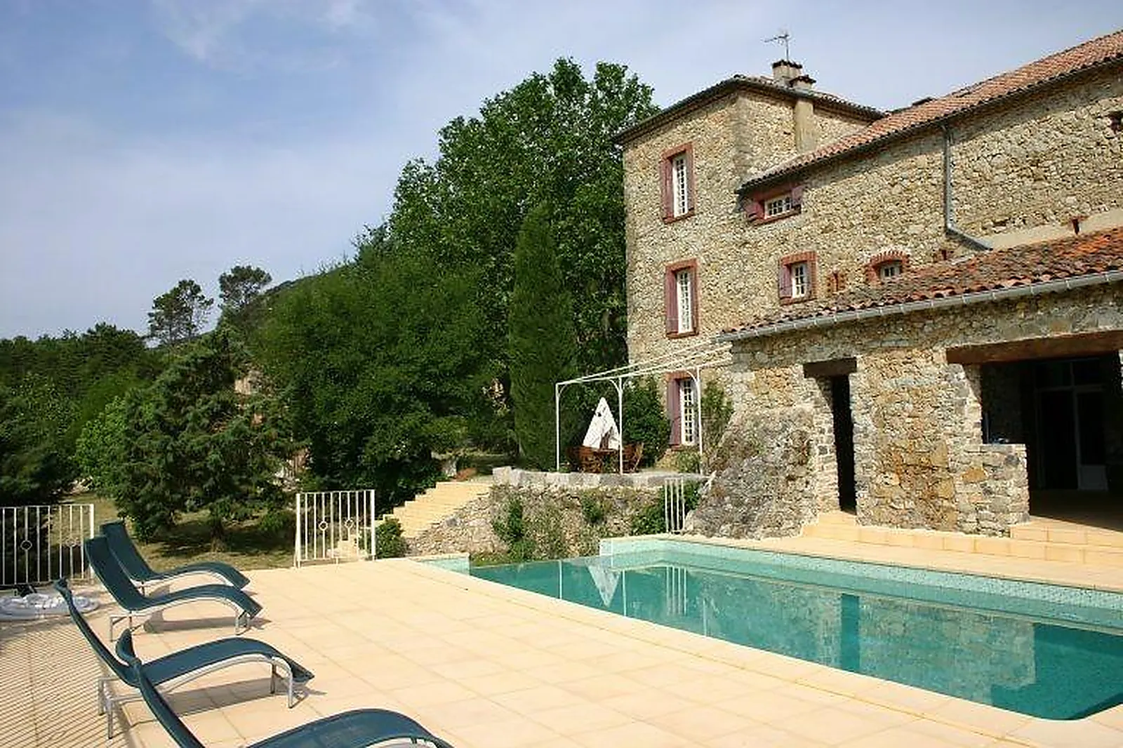 Lieux événementiels, MAS DE LUZIÈRE