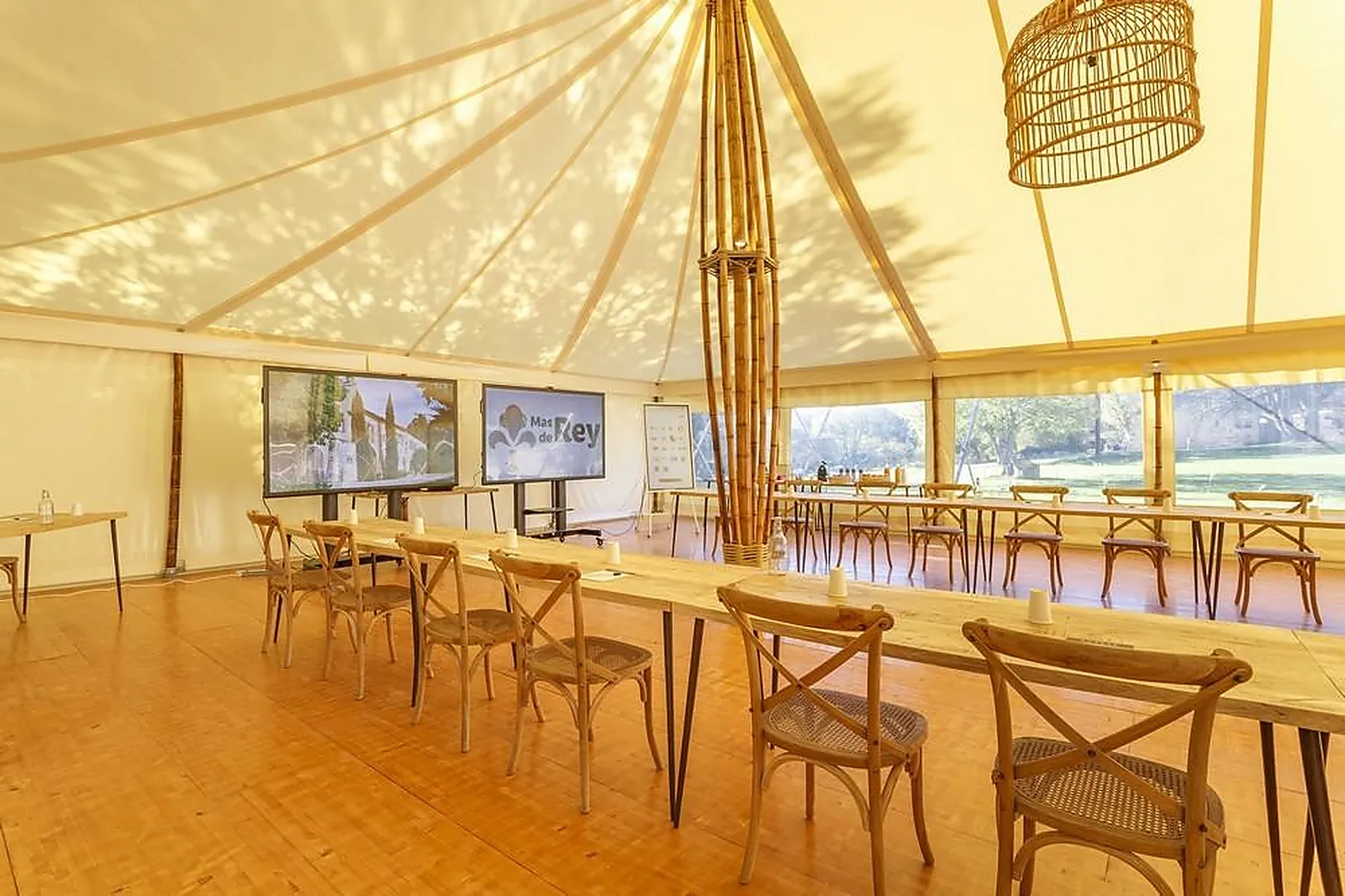 Lieux événementiels, MAS DE REY