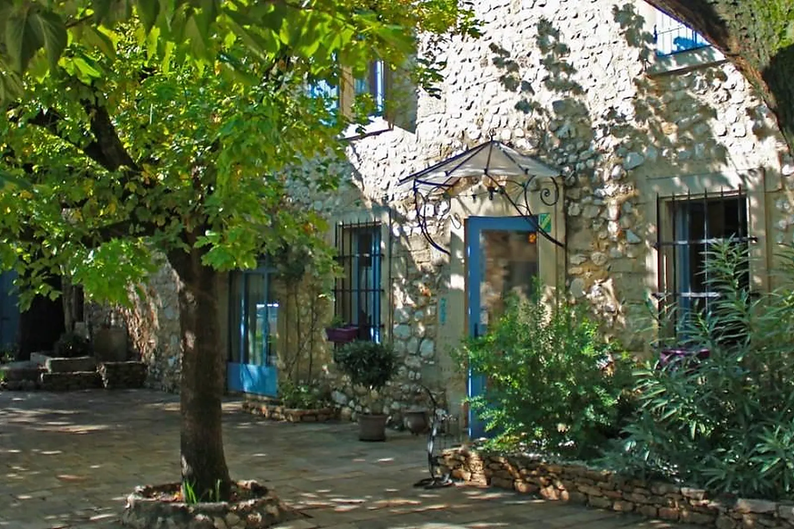 Lieux événementiels, MAS DE VALAURIE