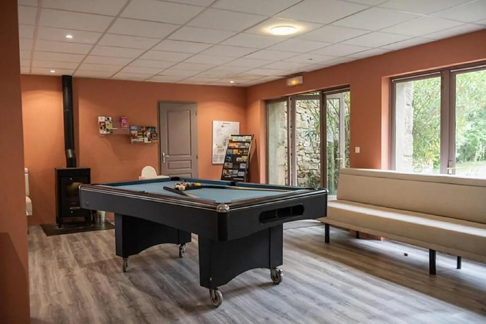 Lieux événementiels, MAS DE LA GRENOUILLÈRE