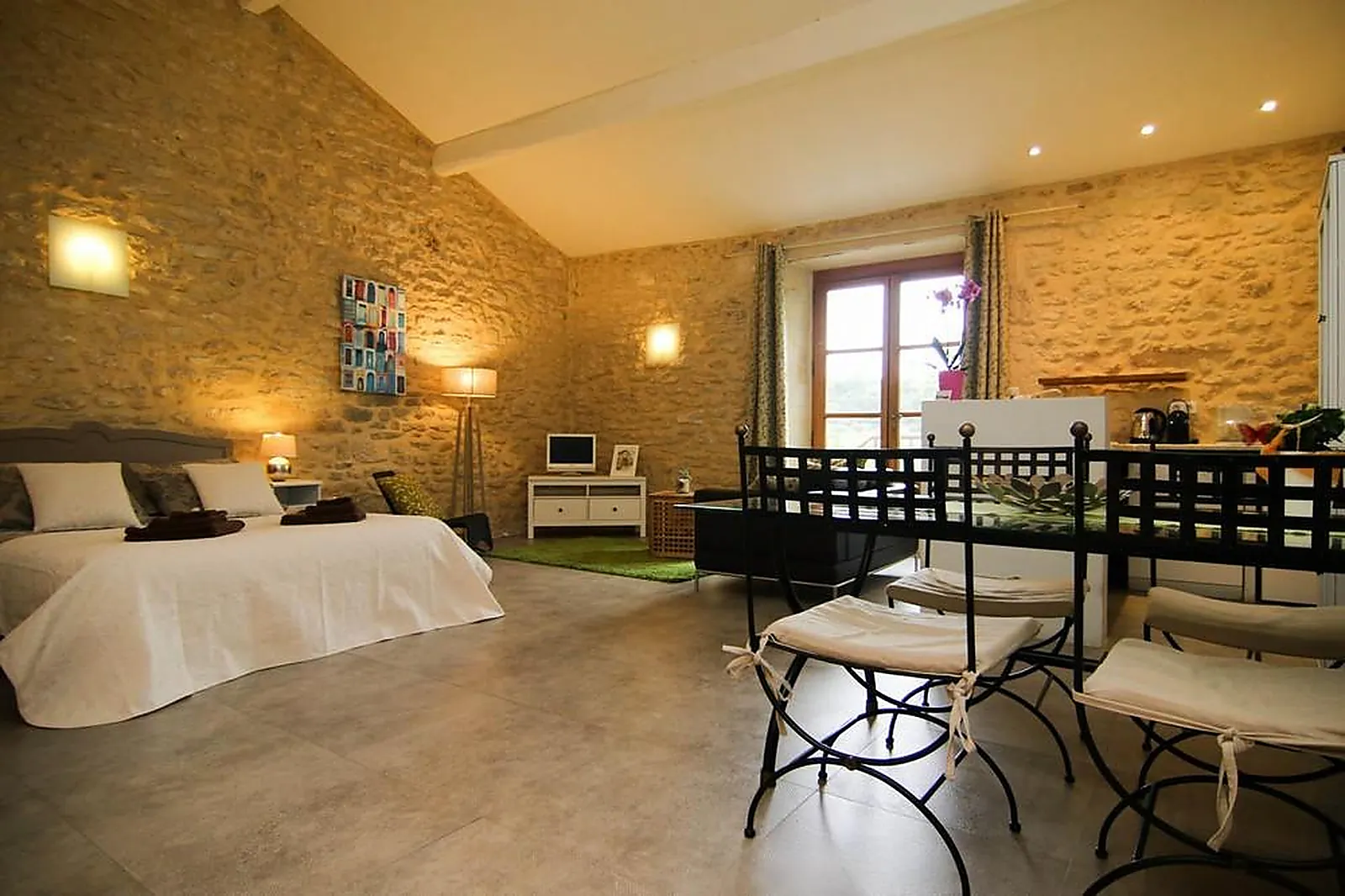 Lieux événementiels, MAS DE LA RIVOIRE