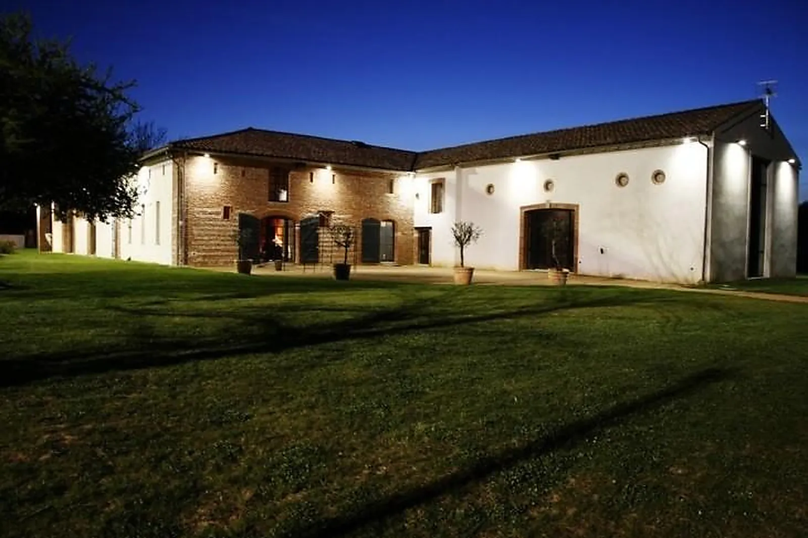 Lieux événementiels, MAS DES CANELLES