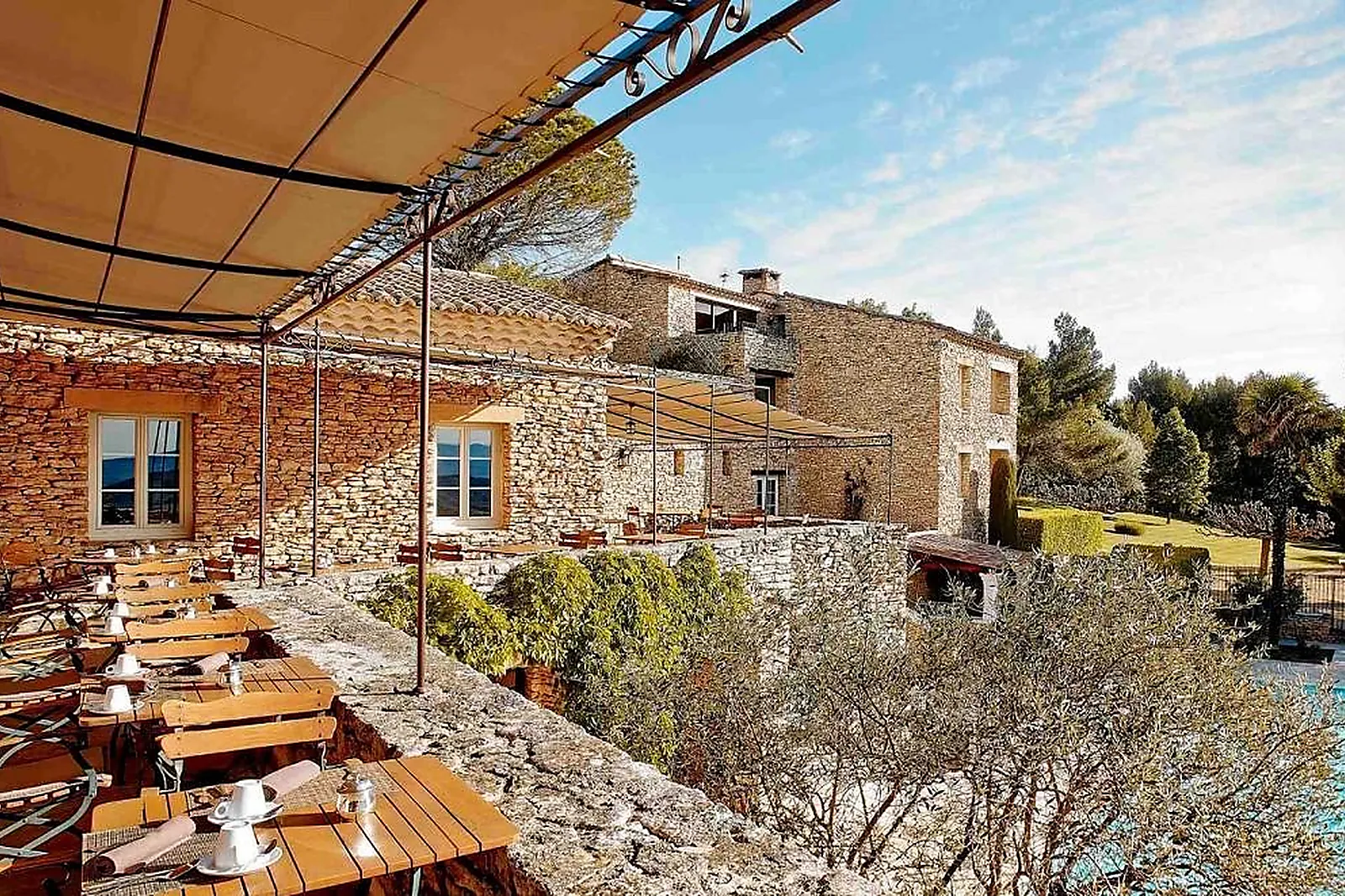 Lieux événementiels, MAS DES HERBES BLANCHES