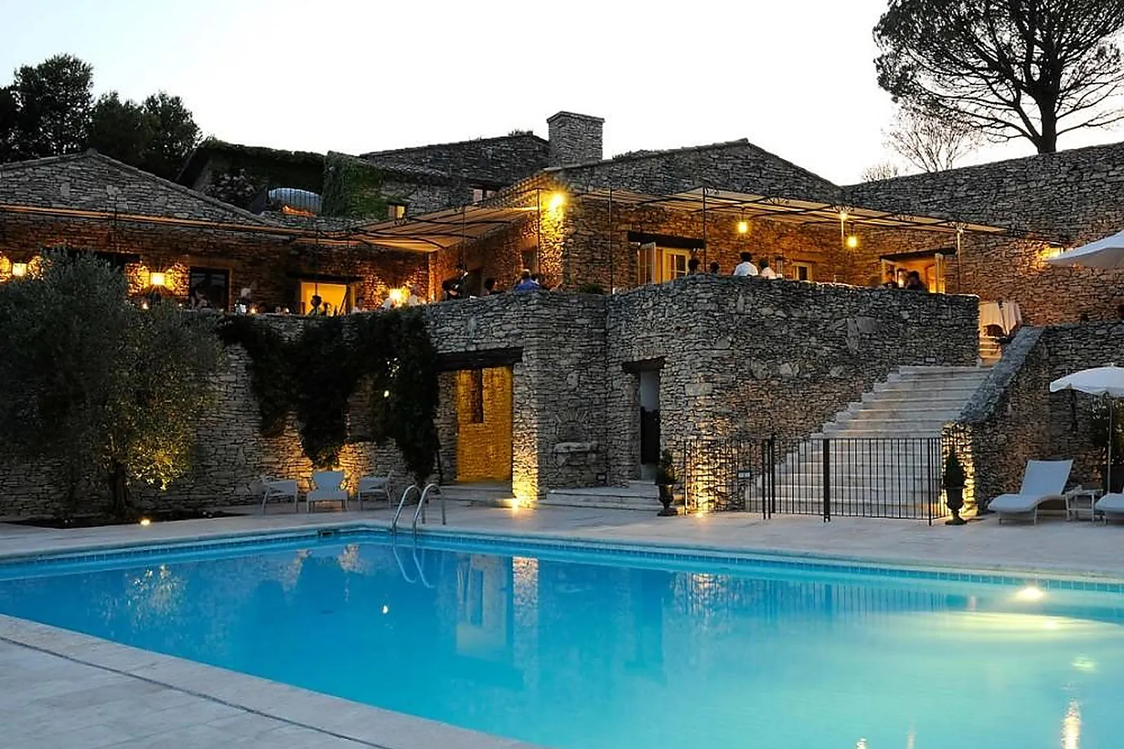 Lieux événementiels, MAS DES HERBES BLANCHES