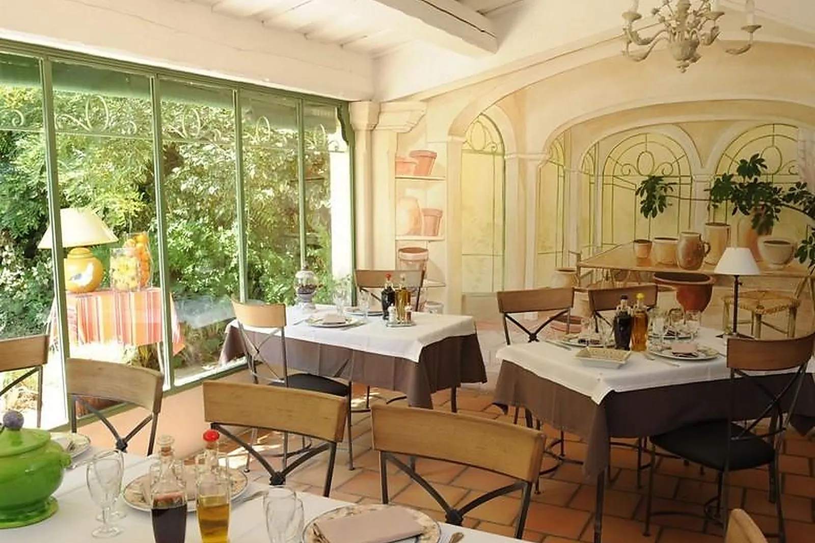 Lieux événementiels, MAS DES SABLES