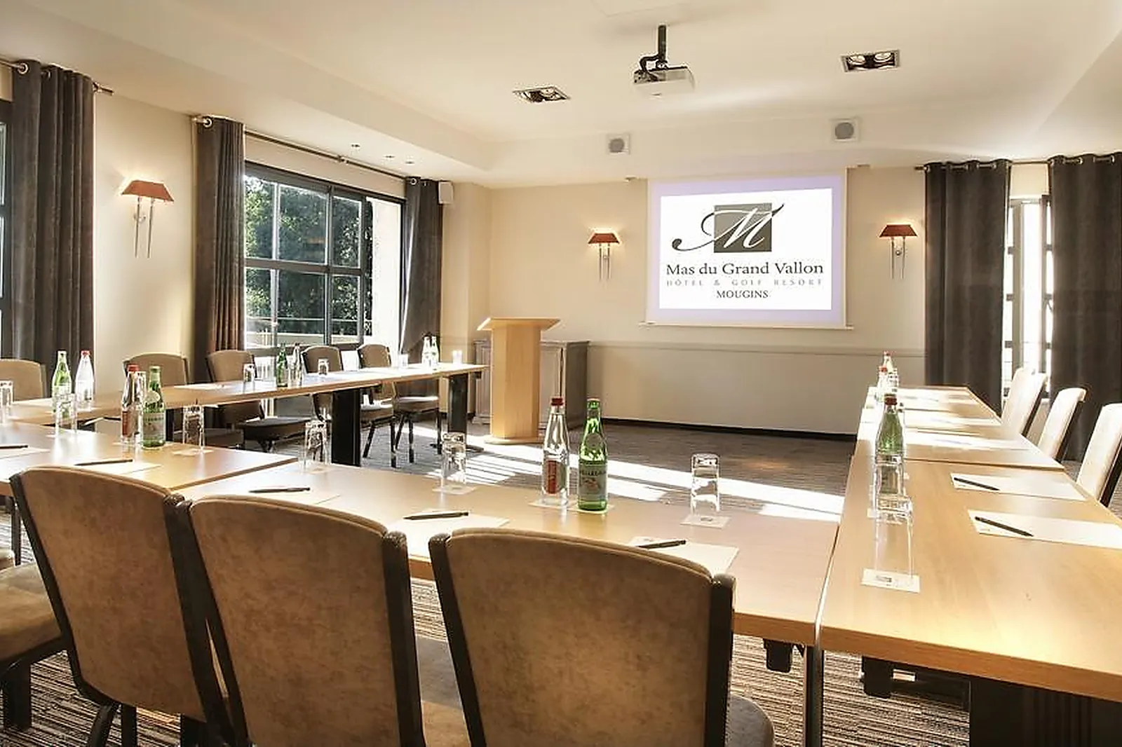 Lieux événementiels, MAS DU GRAND VALLON