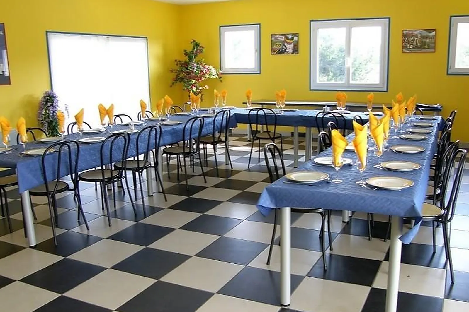 Lieux événementiels, MECAMAX