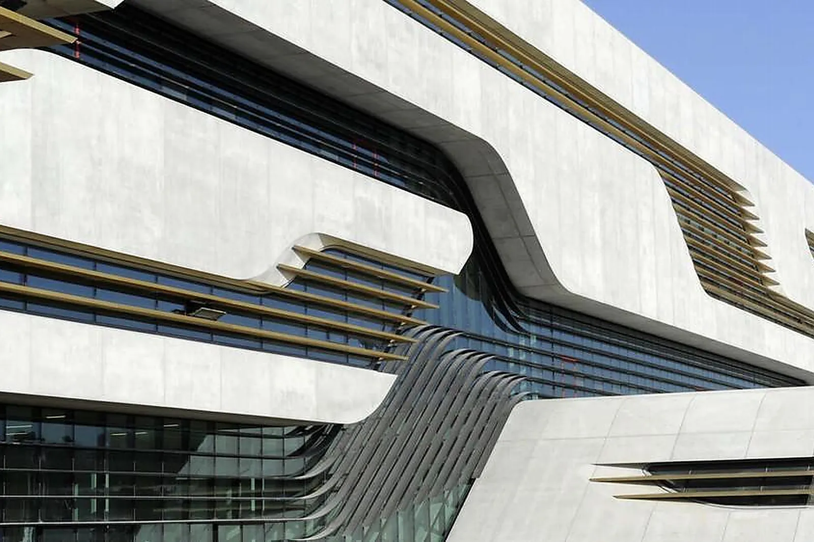 Lieux événementiels, MÉDIATHÈQUE PIERRESVIVES