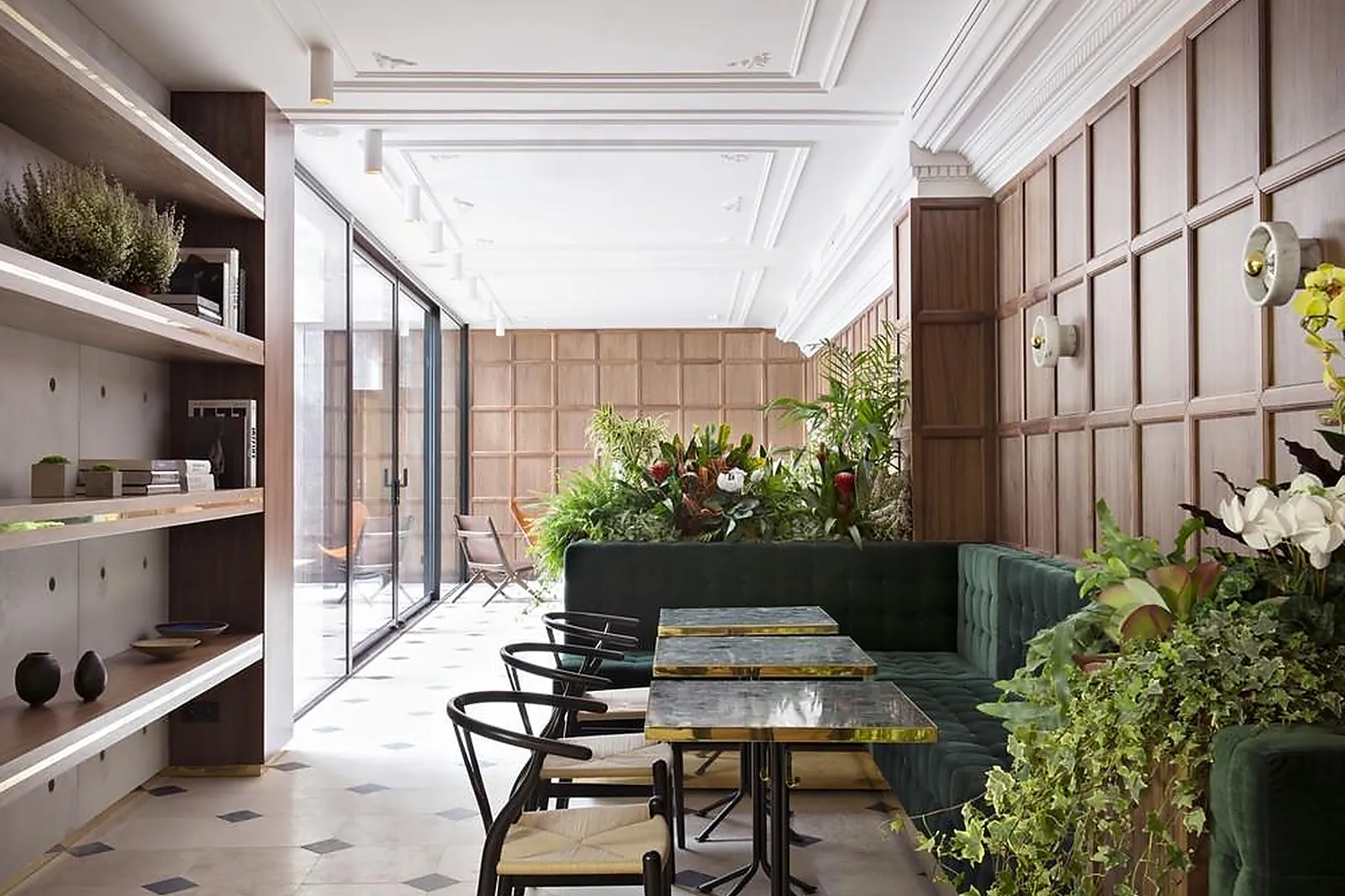 Lieux événementiels, MEET AT PARISTER