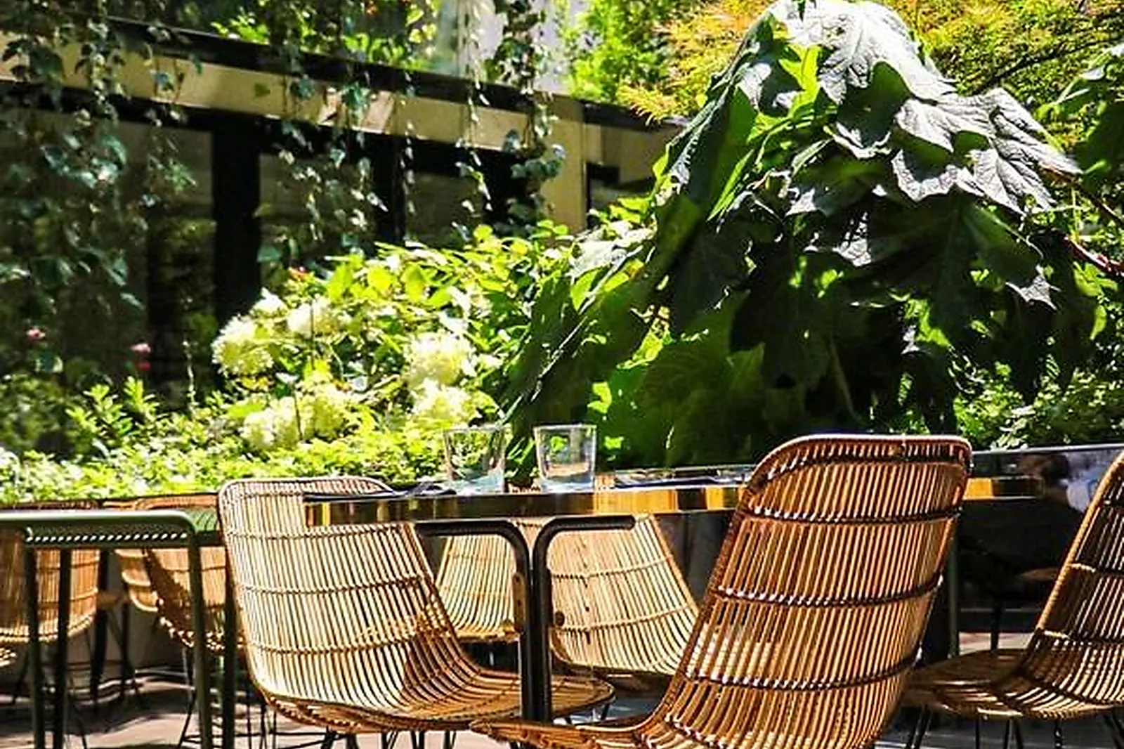 Lieux événementiels, MEET AT PARISTER