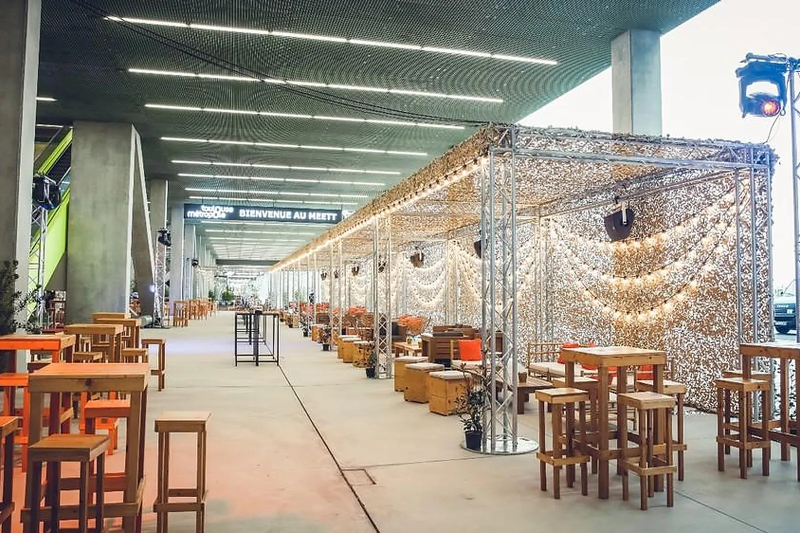 Lieux événementiels, MEETT