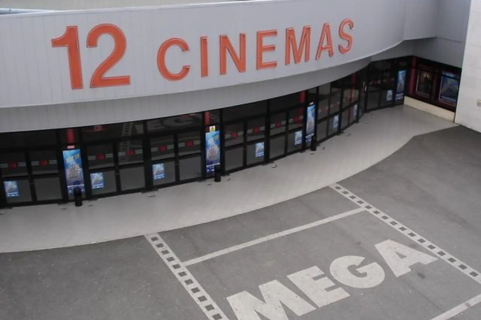 Lieux événementiels, MEGA CGR BUXEROLLES