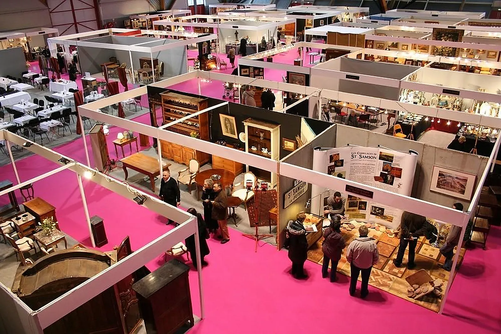 Lieux événementiels, MEGACITE