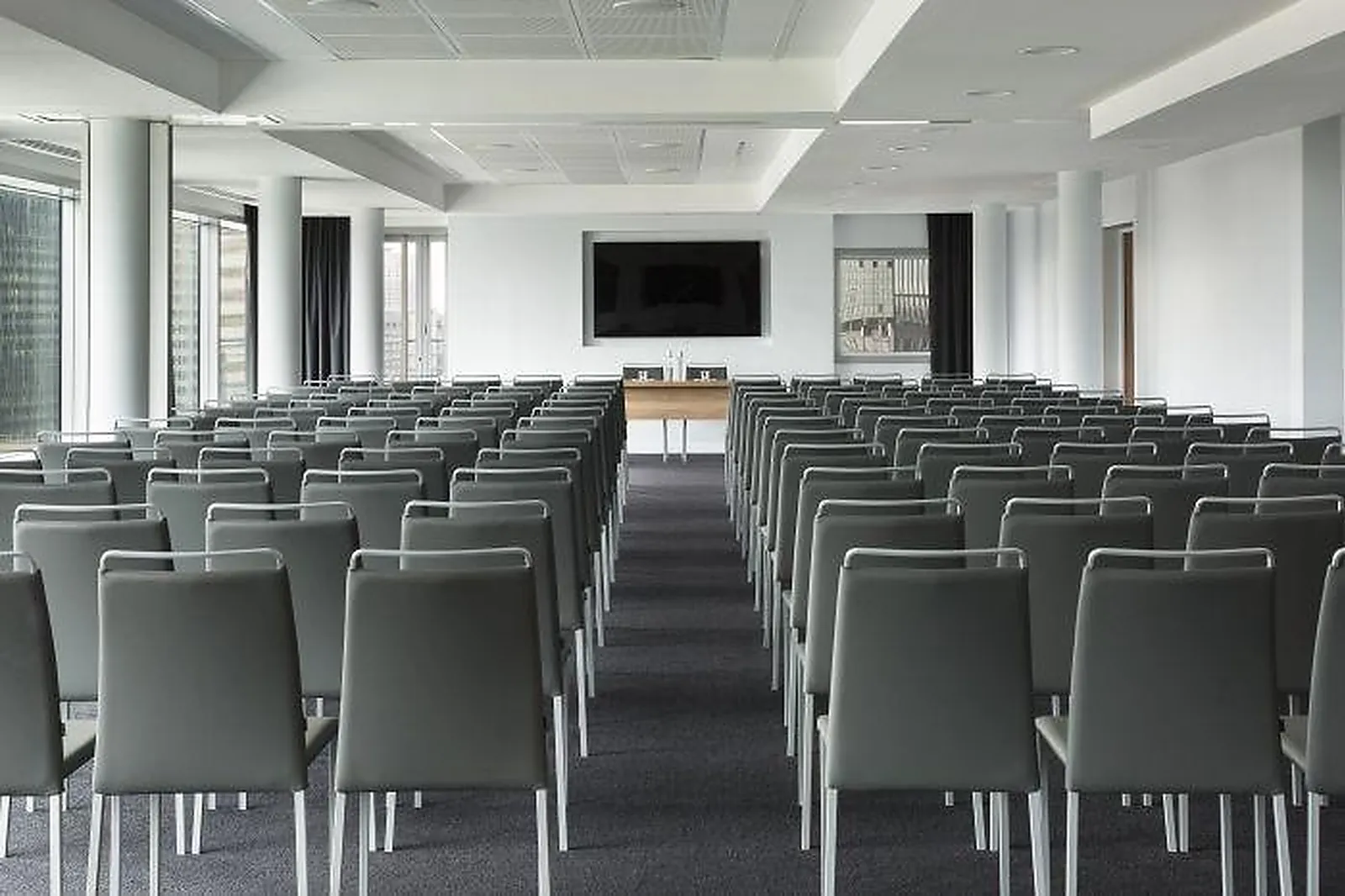 Lieux événementiels, MELIÁ PARIS LA DEFENSE