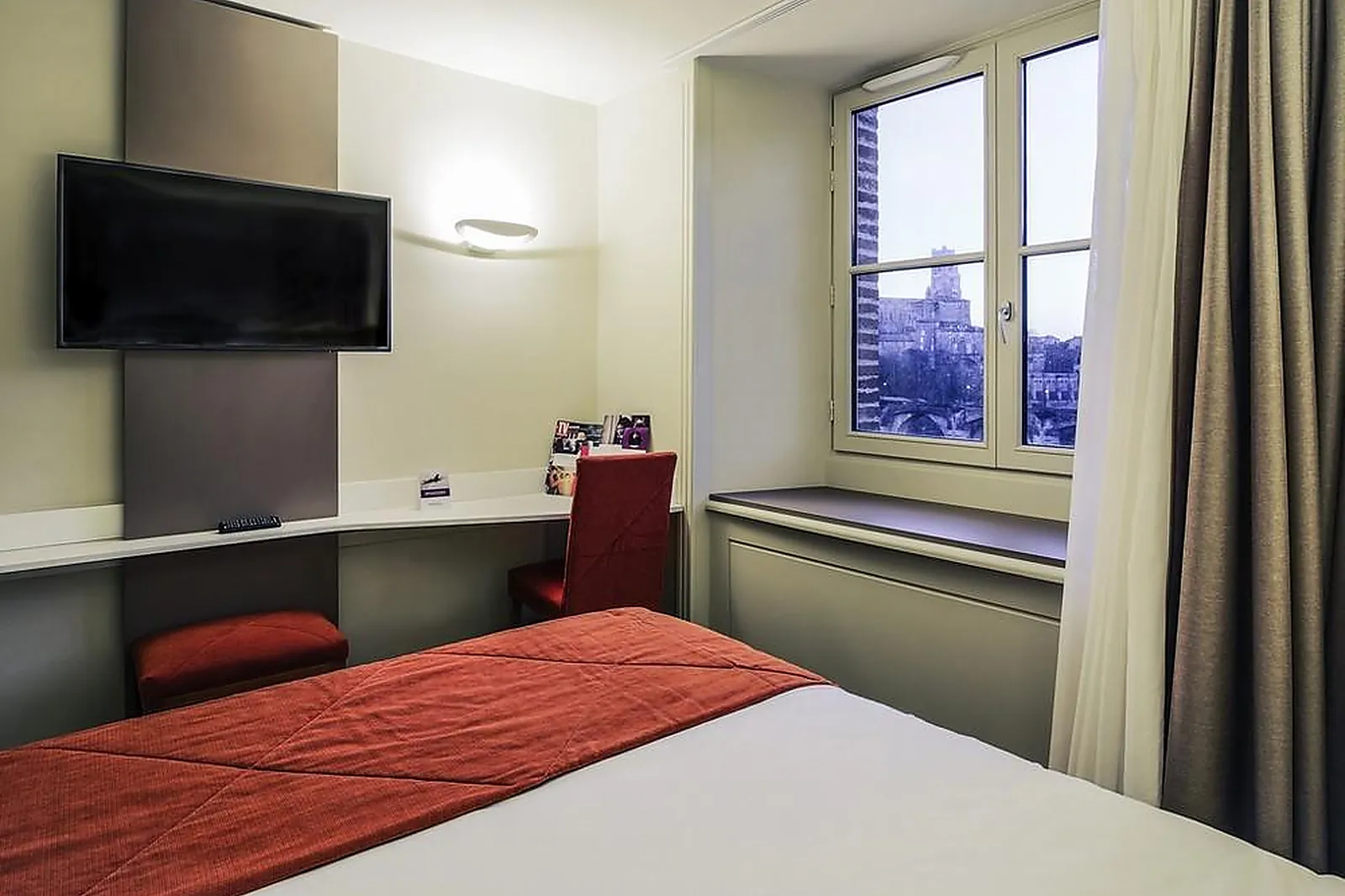 Lieux événementiels, MERCURE ALBI LES BASTIDES