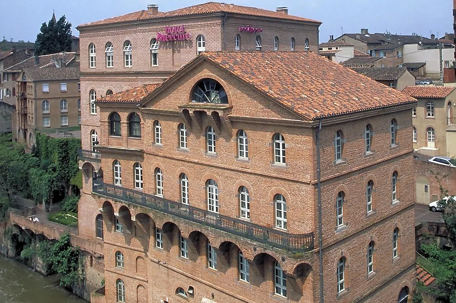 Lieux événementiels, MERCURE ALBI LES BASTIDES