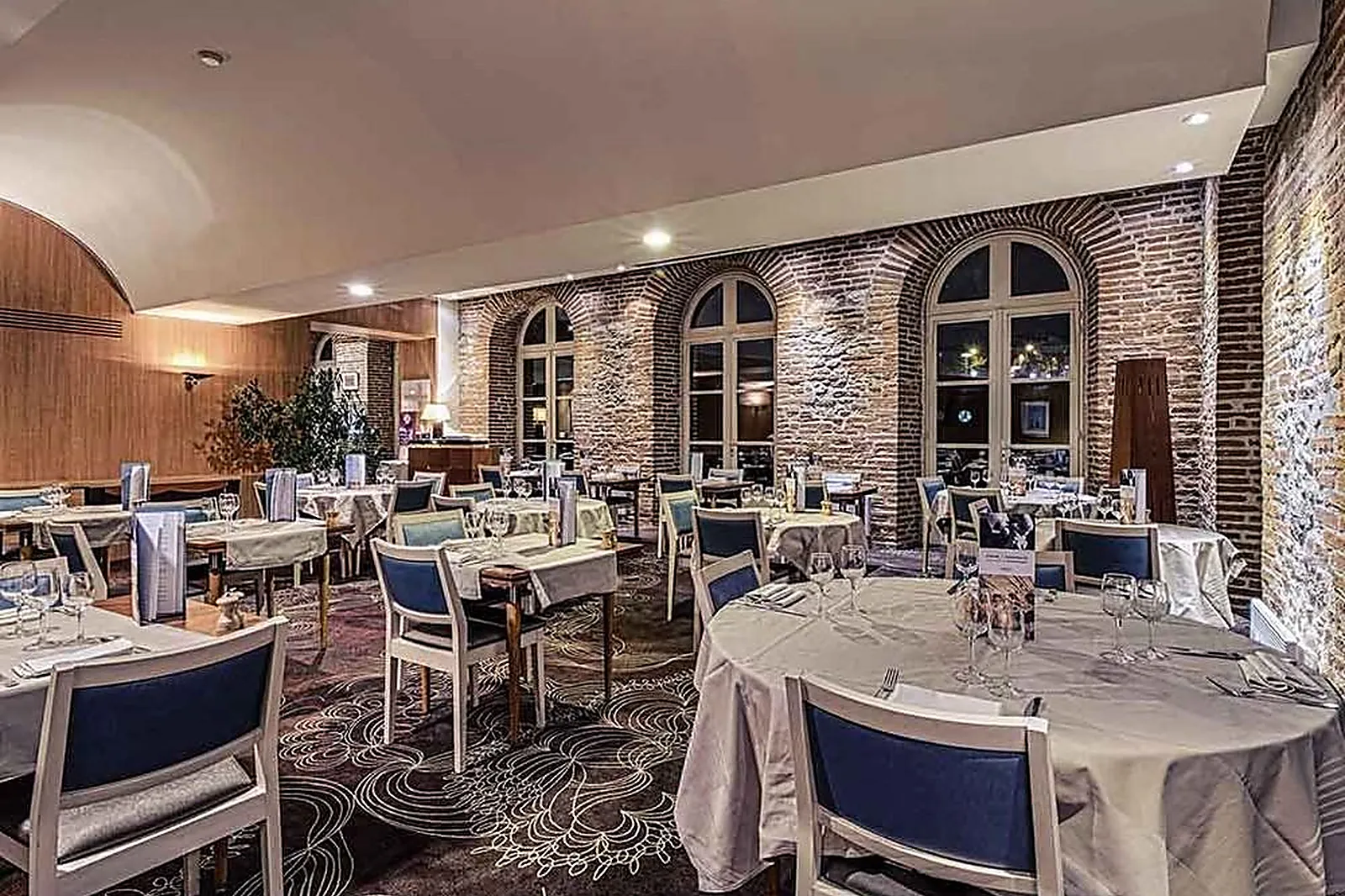 Lieux événementiels, MERCURE ALBI LES BASTIDES