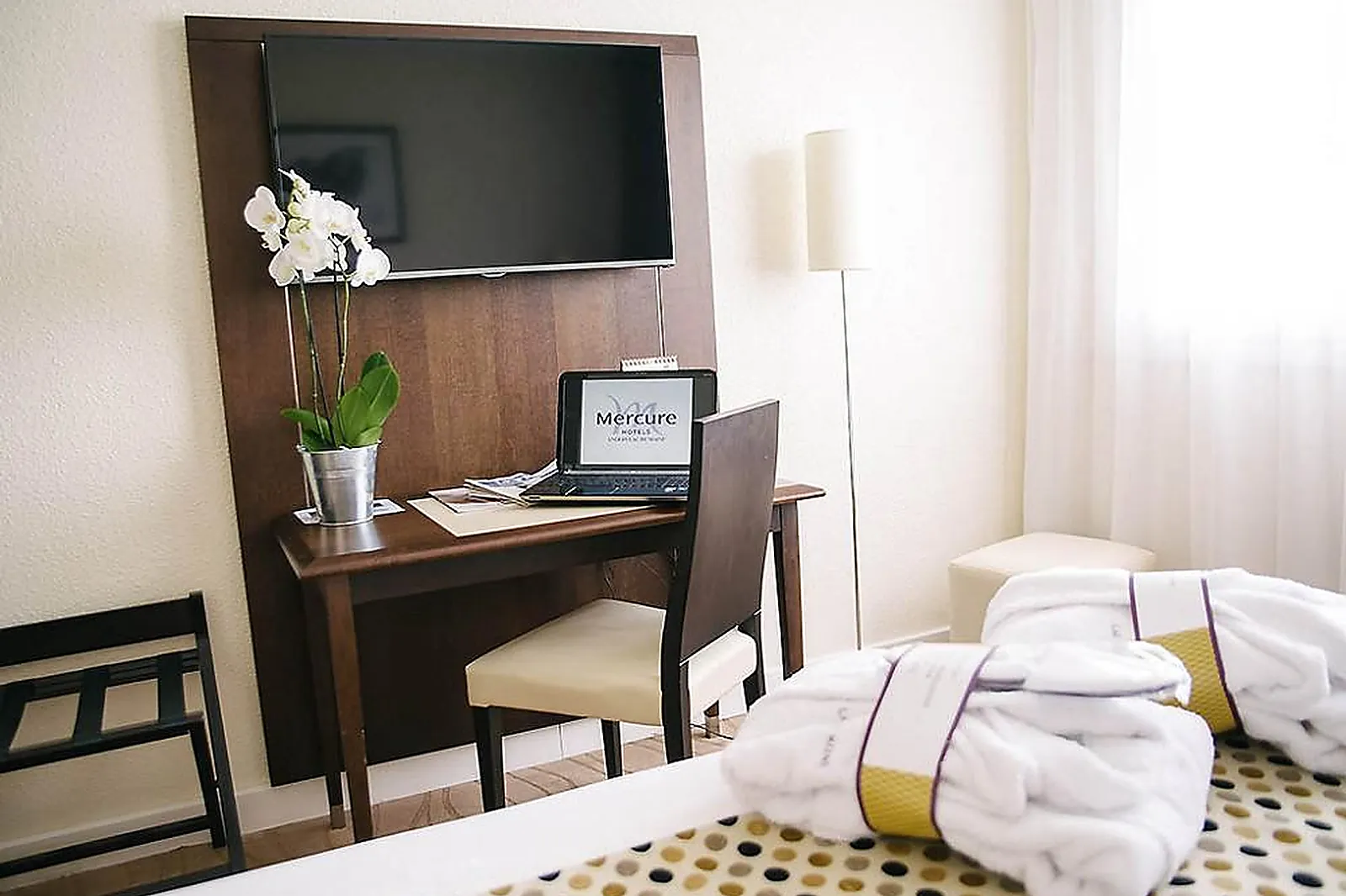 Lieux événementiels, MERCURE ANGERS LAC DE MAINE