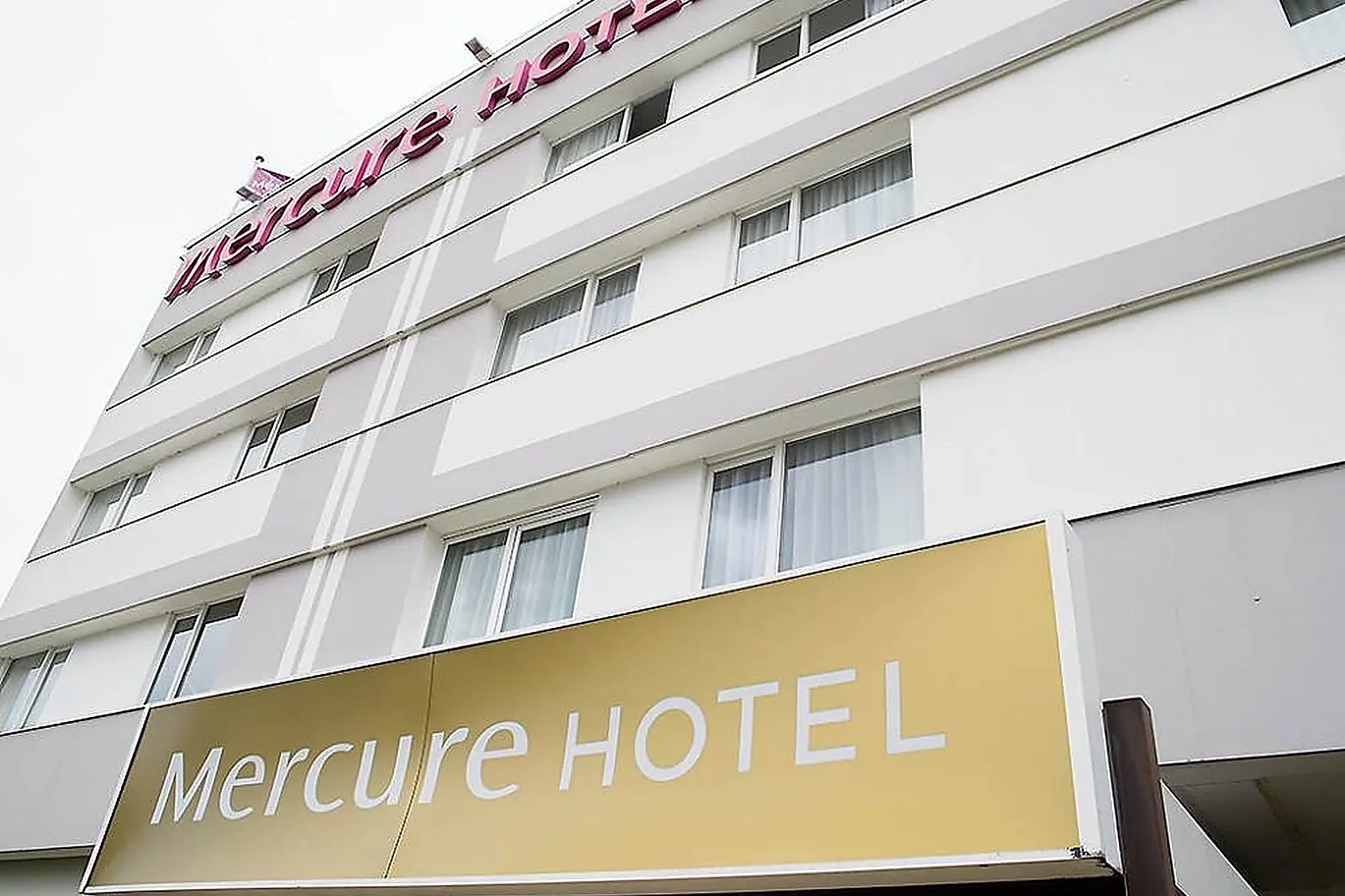 Lieux événementiels, MERCURE ANGERS LAC DE MAINE