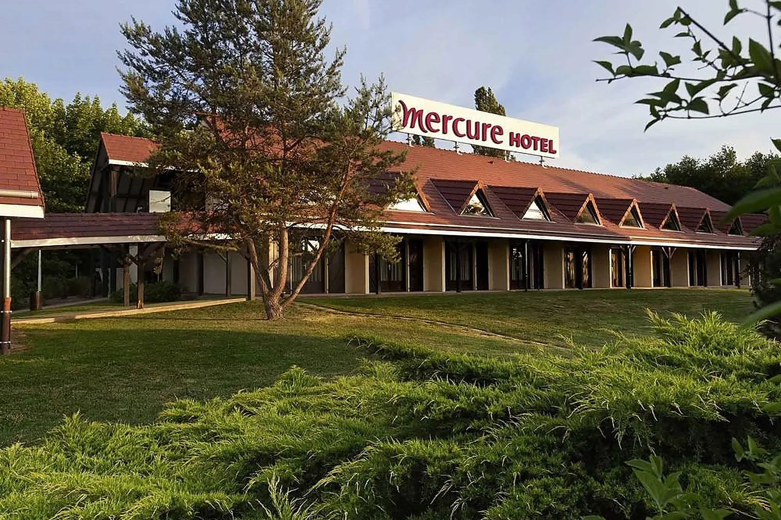 Lieux événementiels, MERCURE AUXERRE NORD