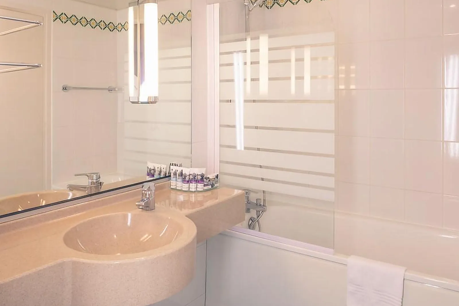 Lieux événementiels, MERCURE BESANÇON PARC MICAUD