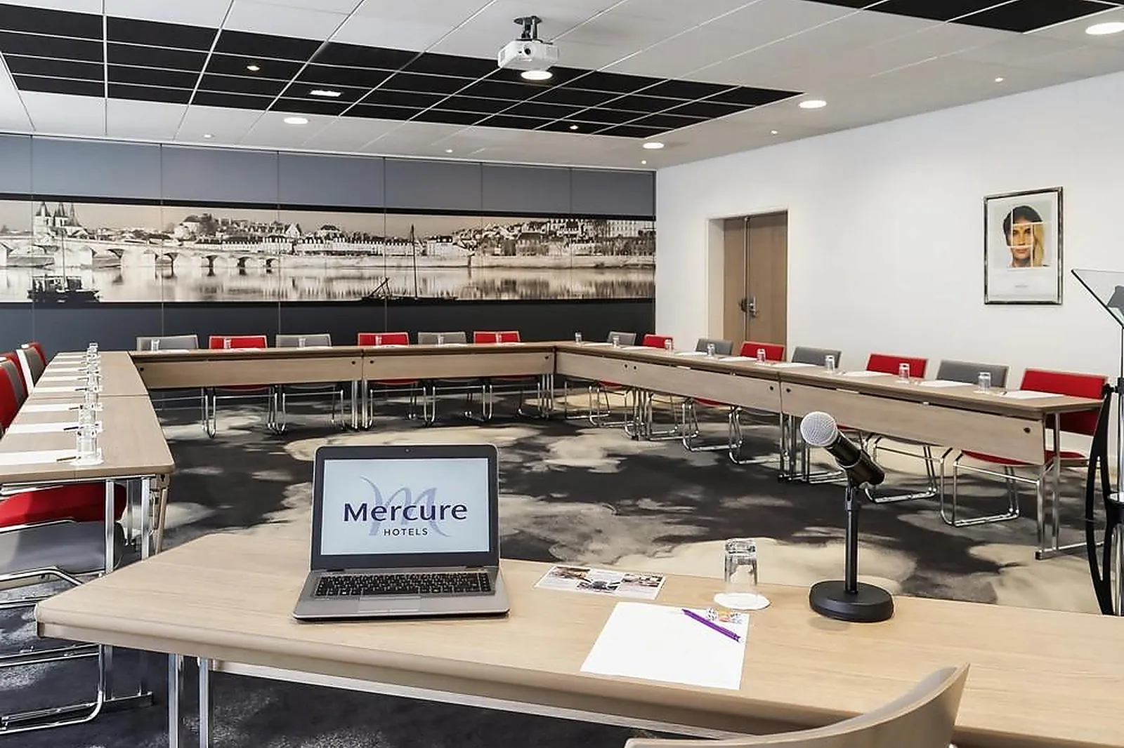 Lieux événementiels, MERCURE BLOIS CENTRE