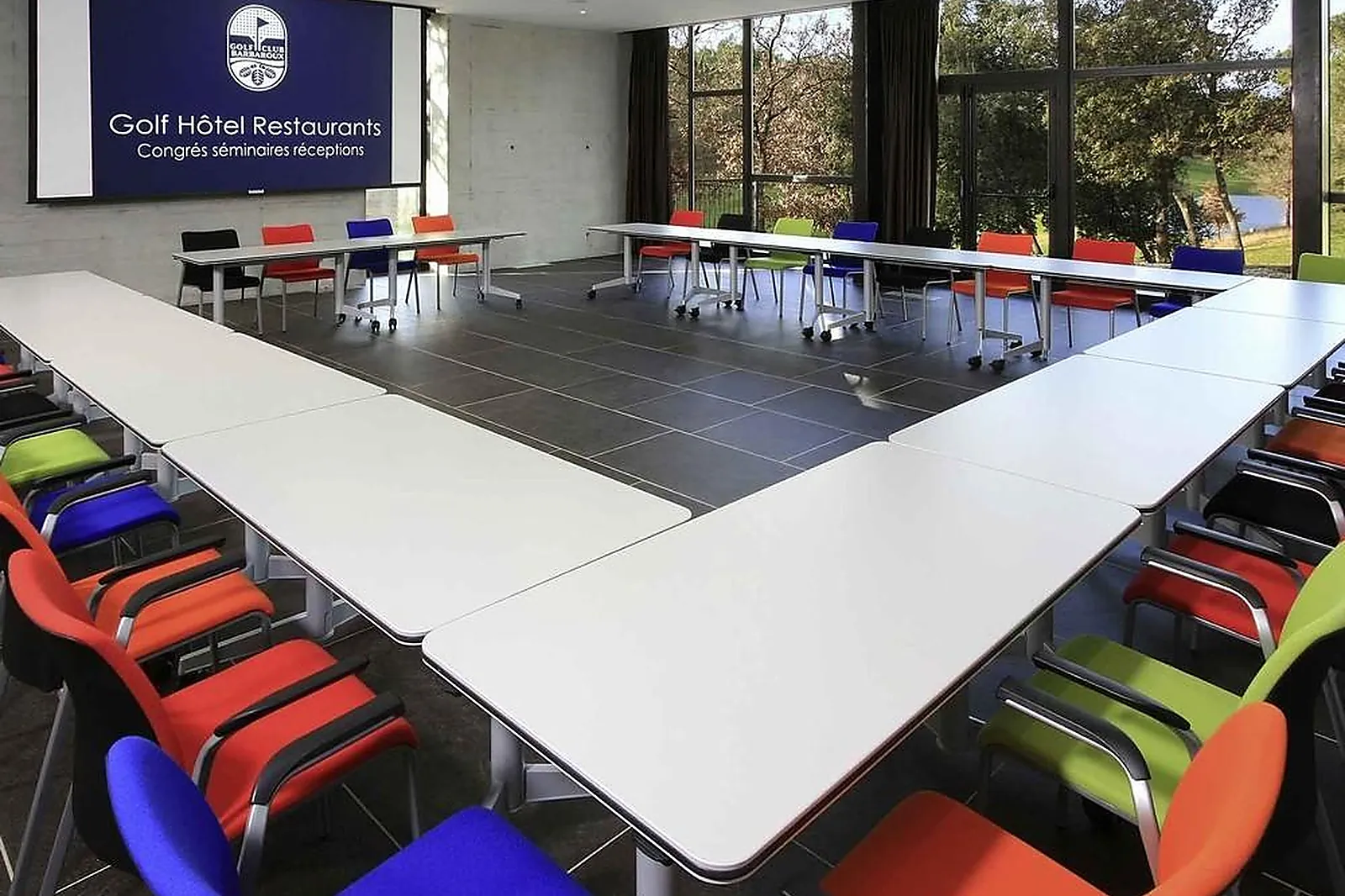 Lieux événementiels, MERCURE BRIGNOLES GOLF DE BARBAROUX