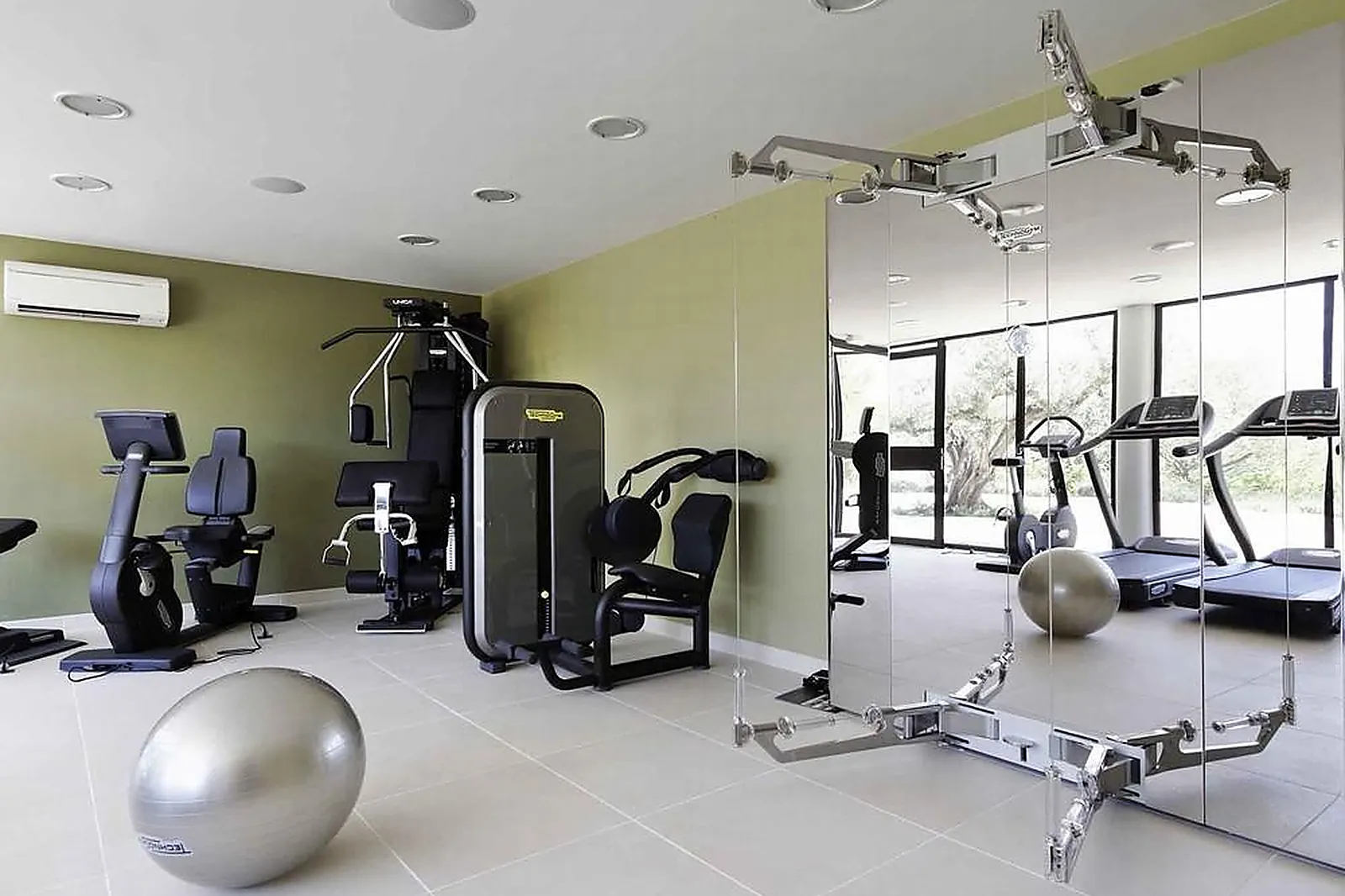 Lieux événementiels, MERCURE BRIGNOLES GOLF DE BARBAROUX