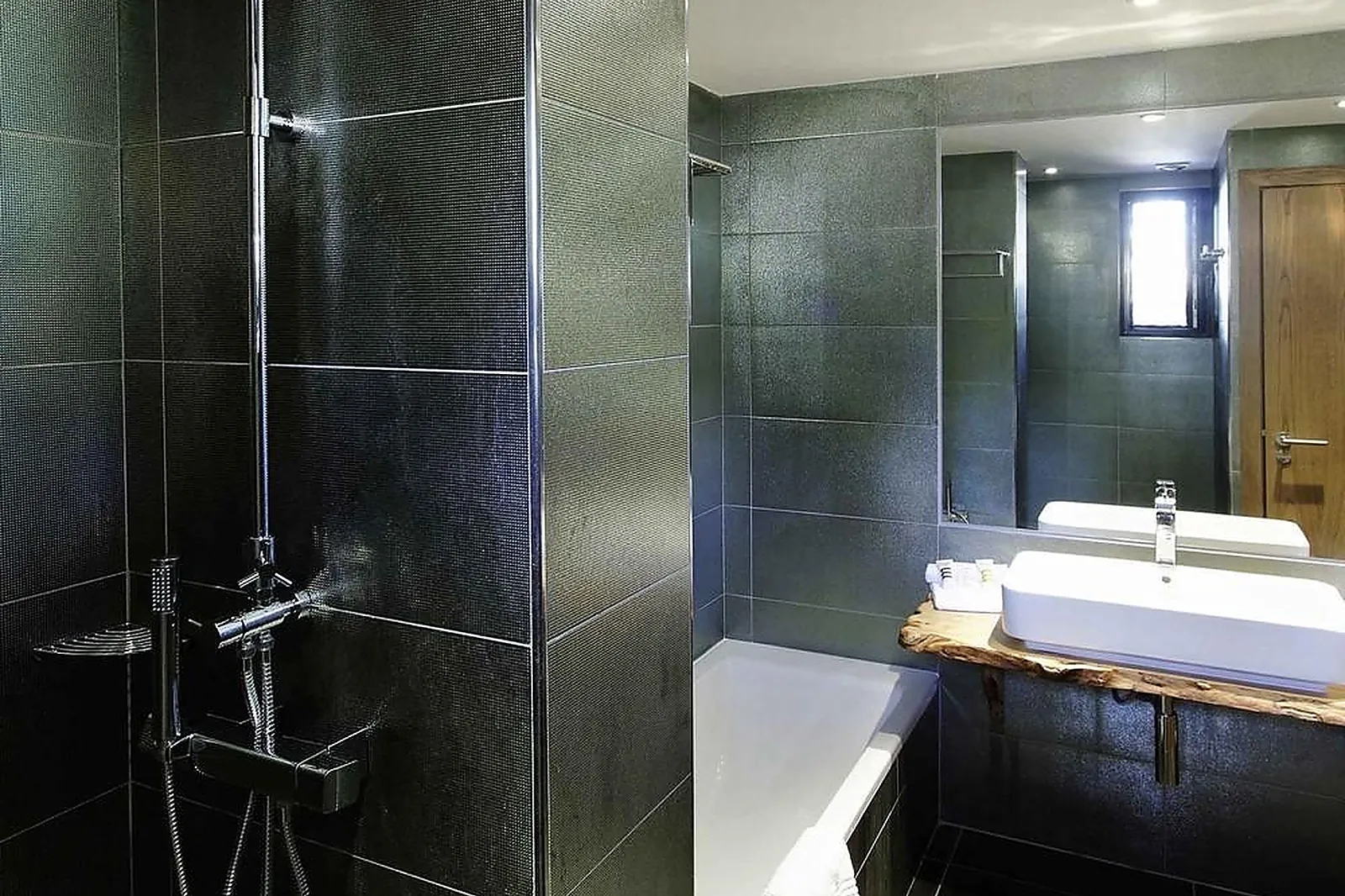 Lieux événementiels, MERCURE BRIGNOLES GOLF DE BARBAROUX