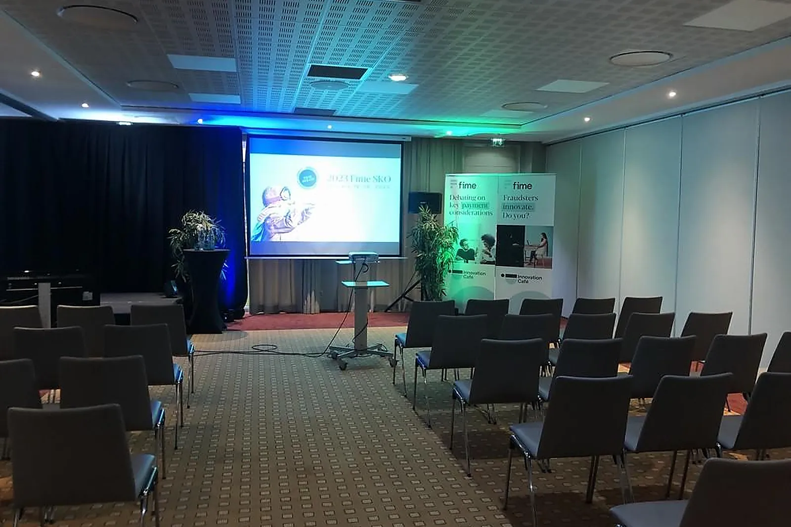 Lieux événementiels, MERCURE CAEN CENTRE PORT DE PLAISANCE