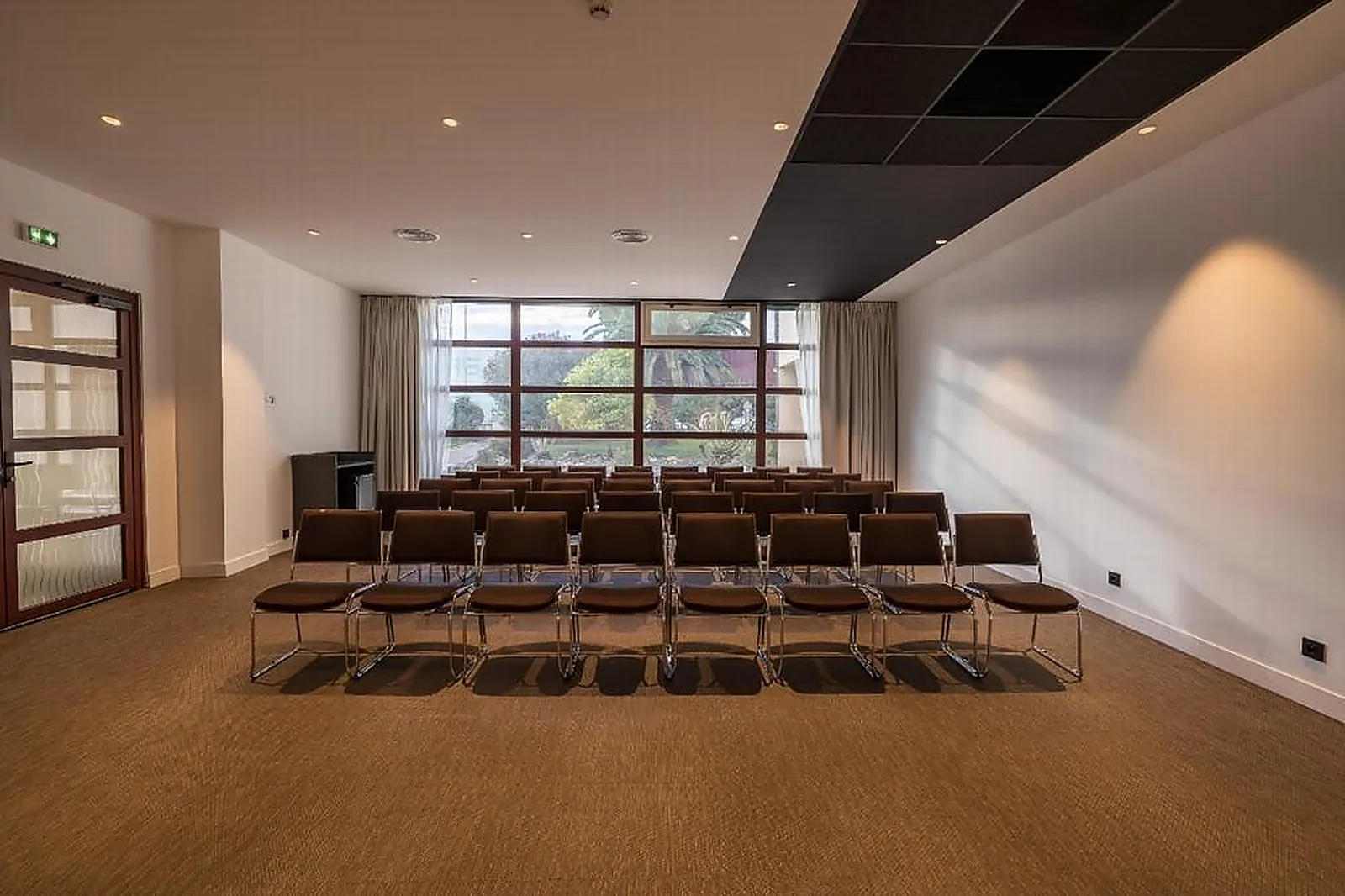 Lieux événementiels, MERCURE CANNES MANDELIEU