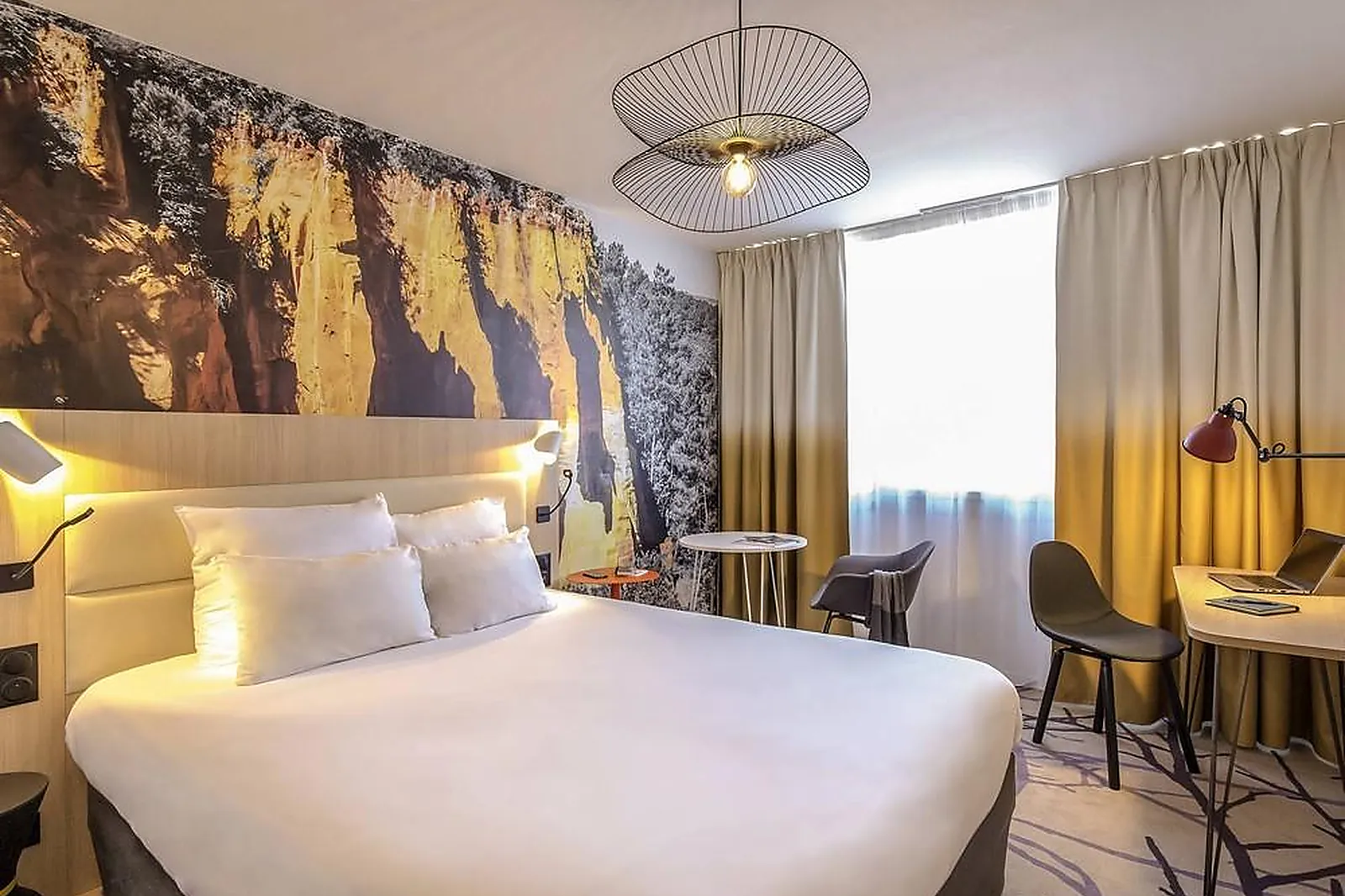 Lieux événementiels, MERCURE CAVAILLON