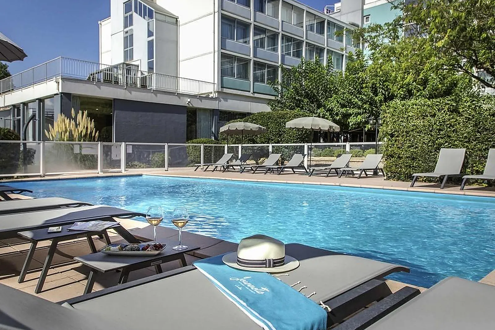 Lieux événementiels, MERCURE CAVAILLON