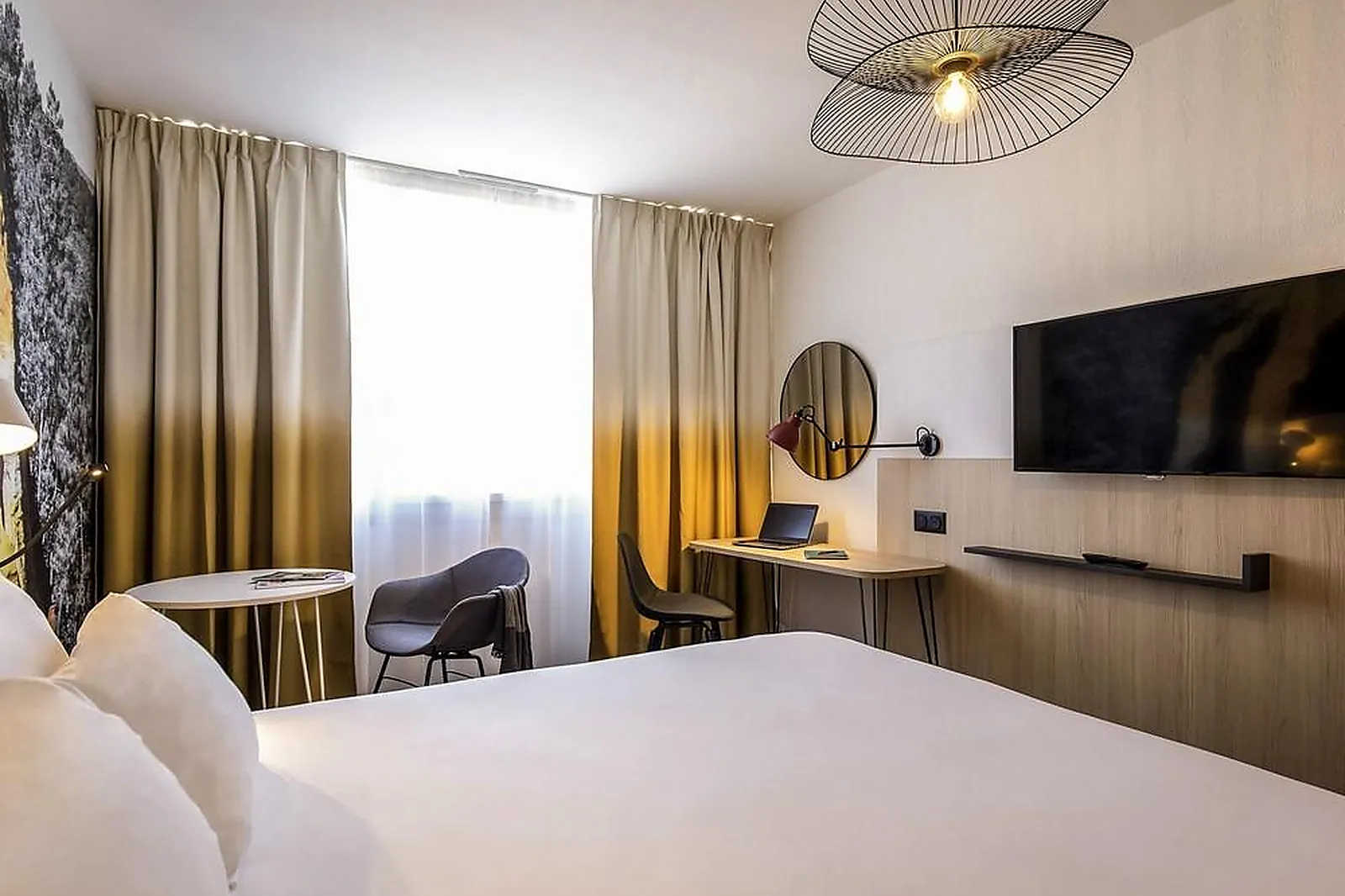 Lieux événementiels, MERCURE CAVAILLON