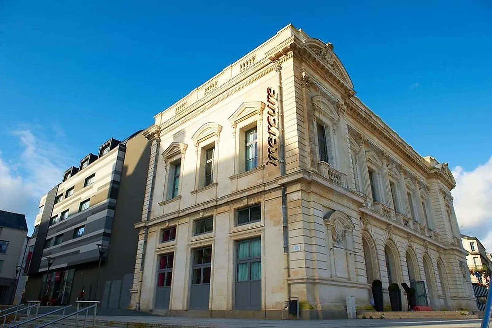 Lieux événementiels, MERCURE CHOLET CENTRE