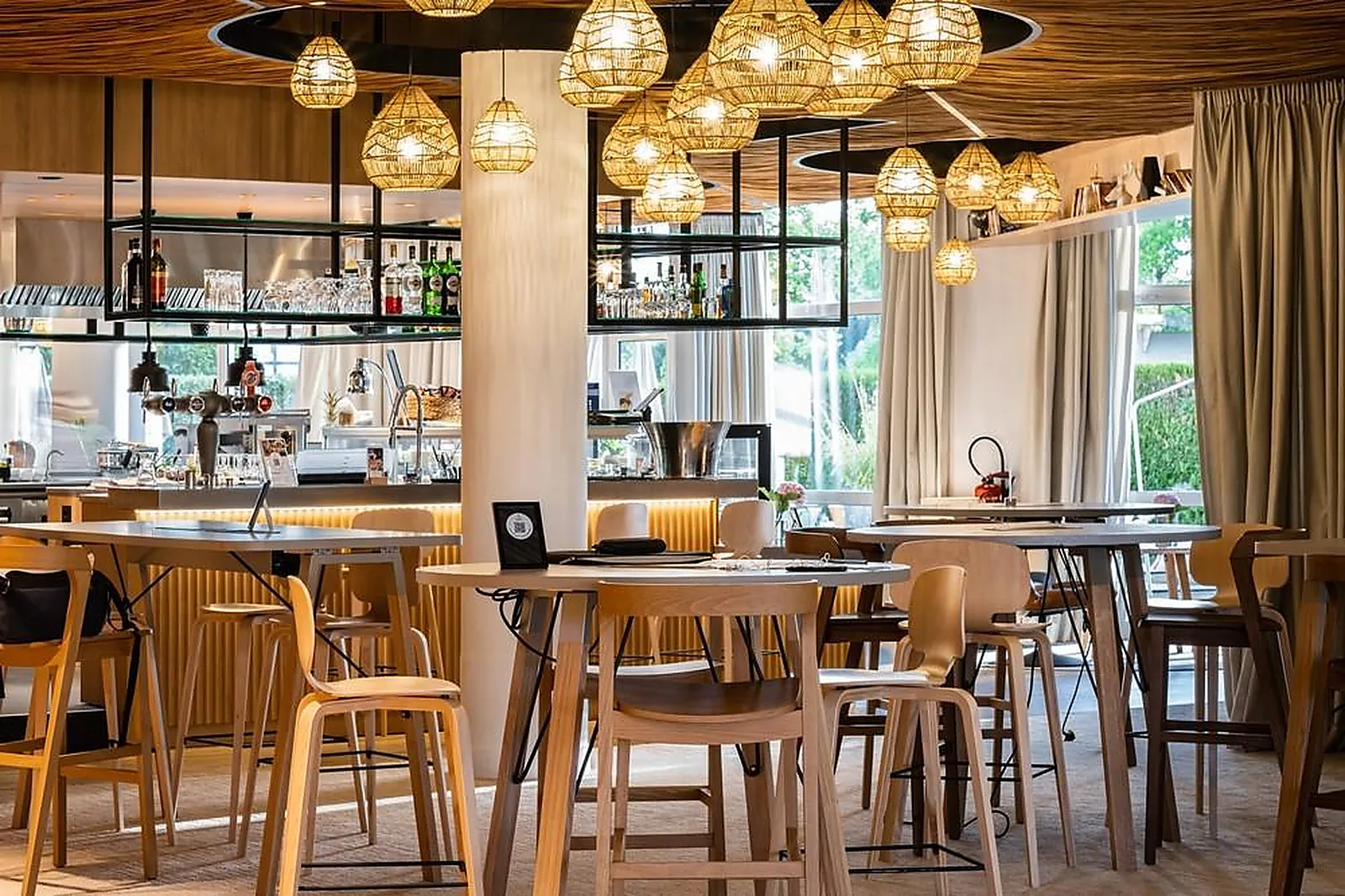 Lieux événementiels, MERCURE COMPIÈGNE SUD