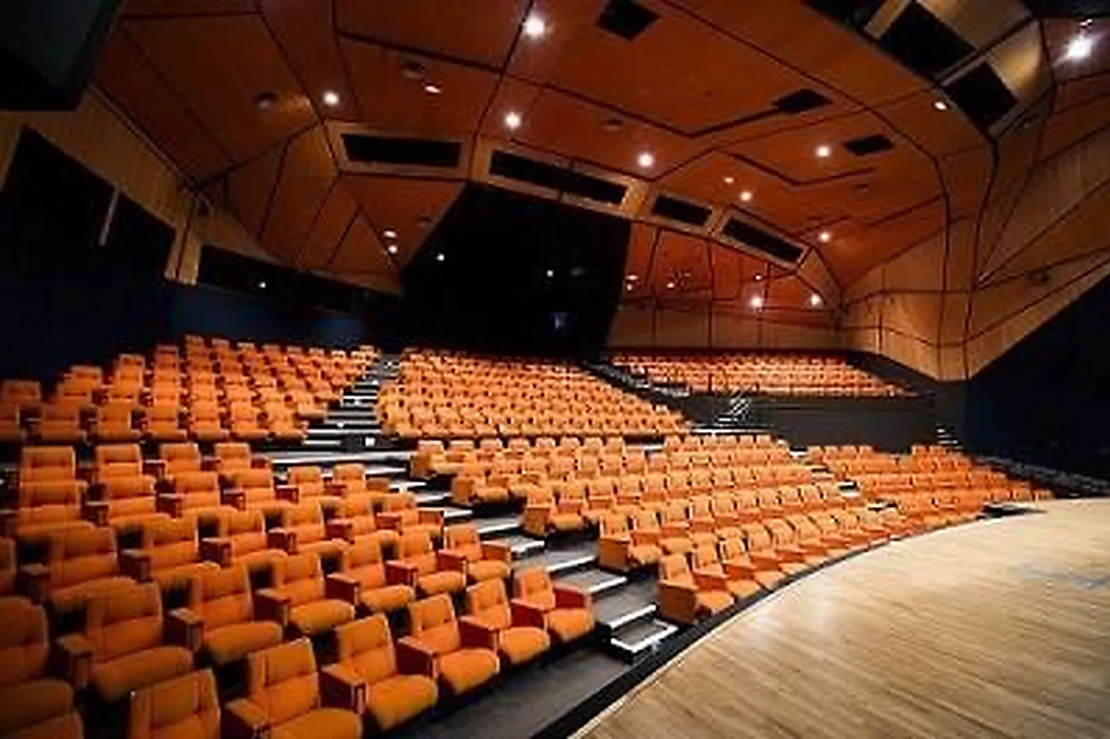 Lieux événementiels, MERCURE COURCHEVEL